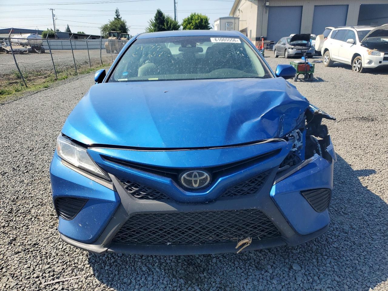 2019 Toyota Camry, SE