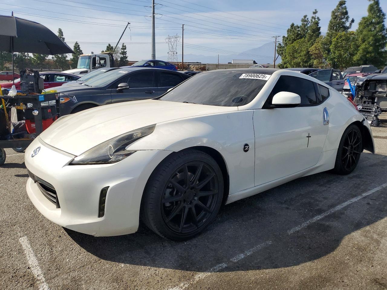 2016 Nissan 370Z, Base