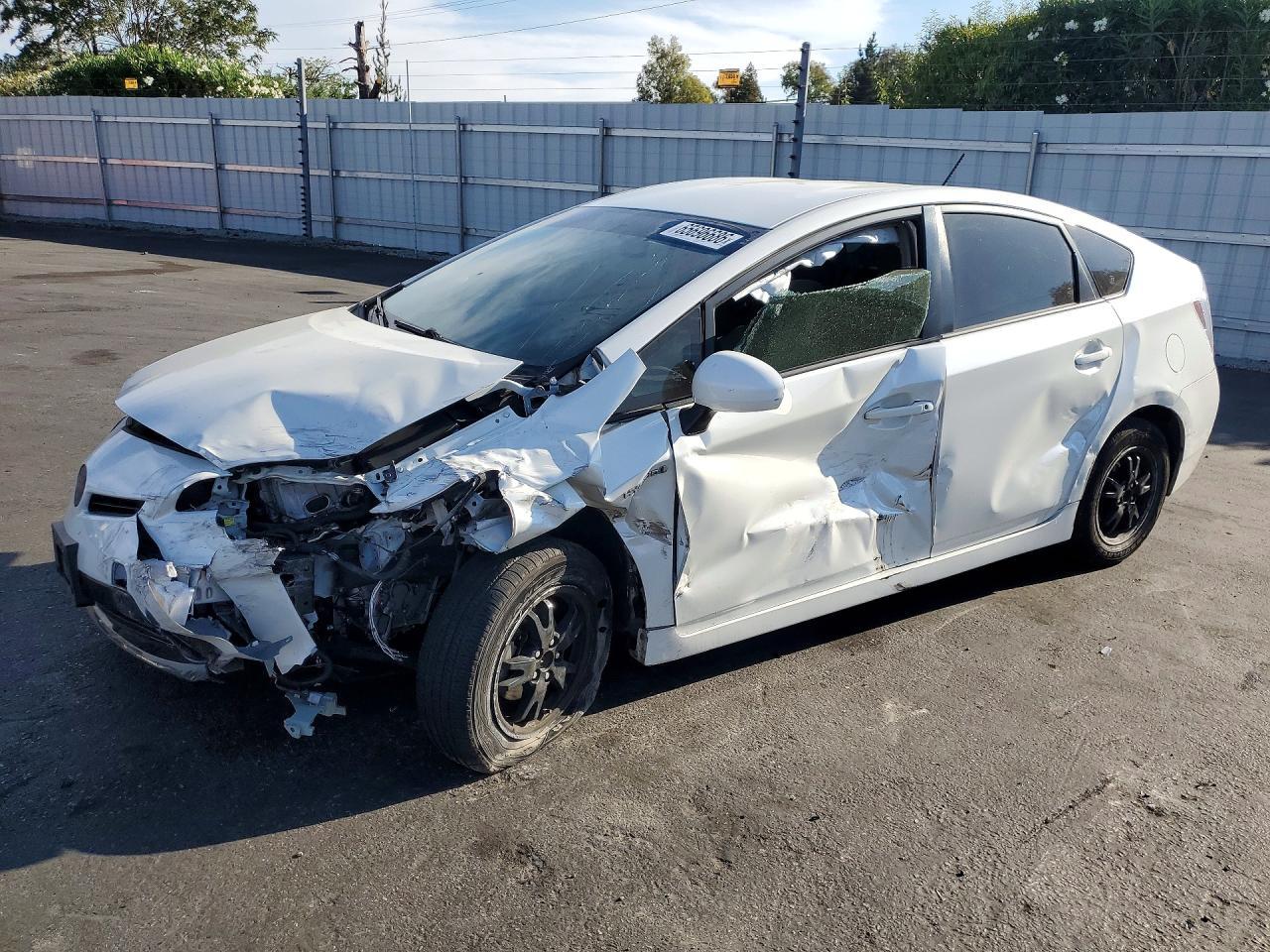 2015 Toyota Prius, Two