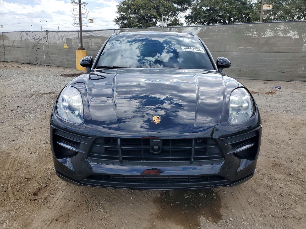 2021 Porsche Macan