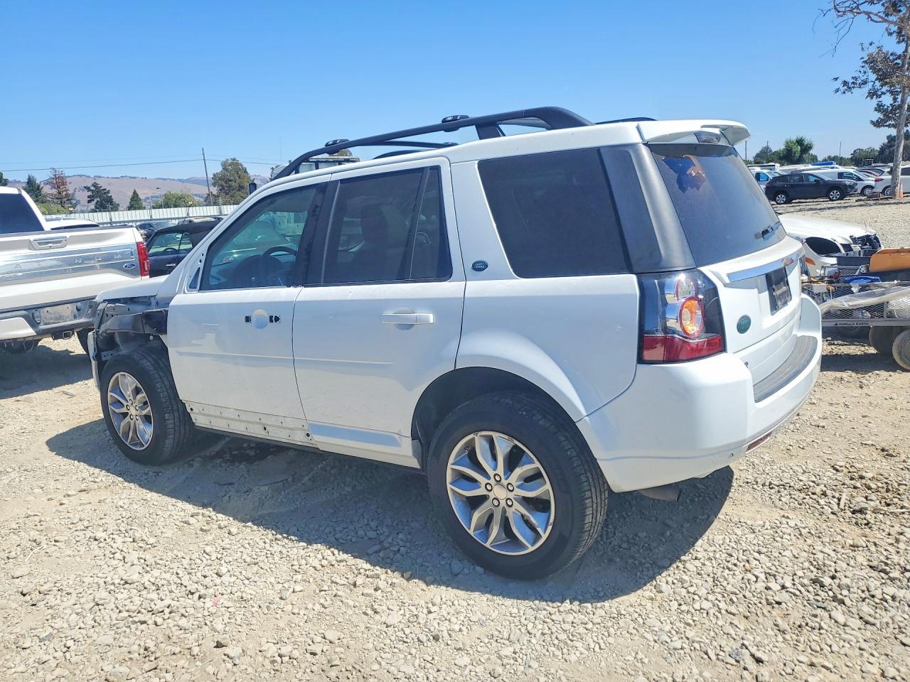 2015 Land Rover LR2, Base/Hse