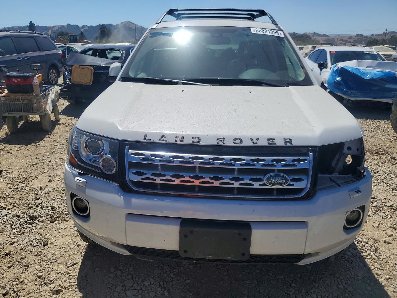 2015 Land Rover LR2, Base/Hse