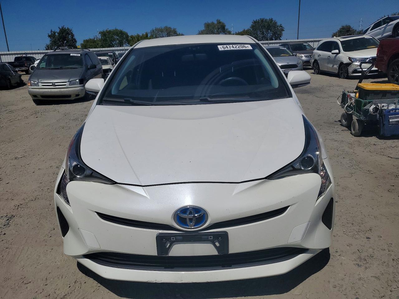 2016 Toyota Prius, Two