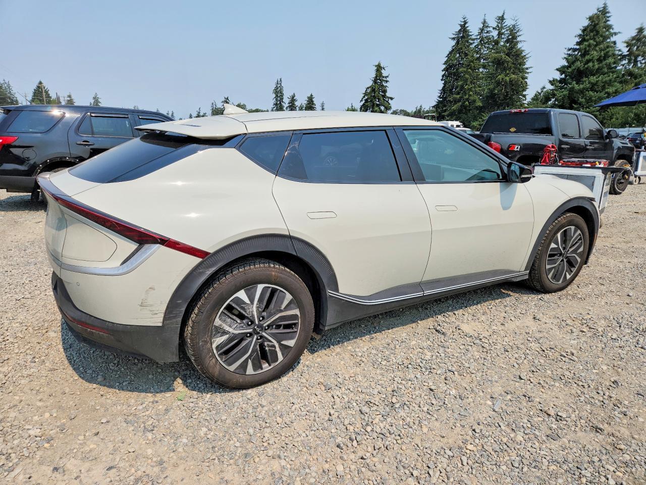 2024 KIA EV6, Light Long Range