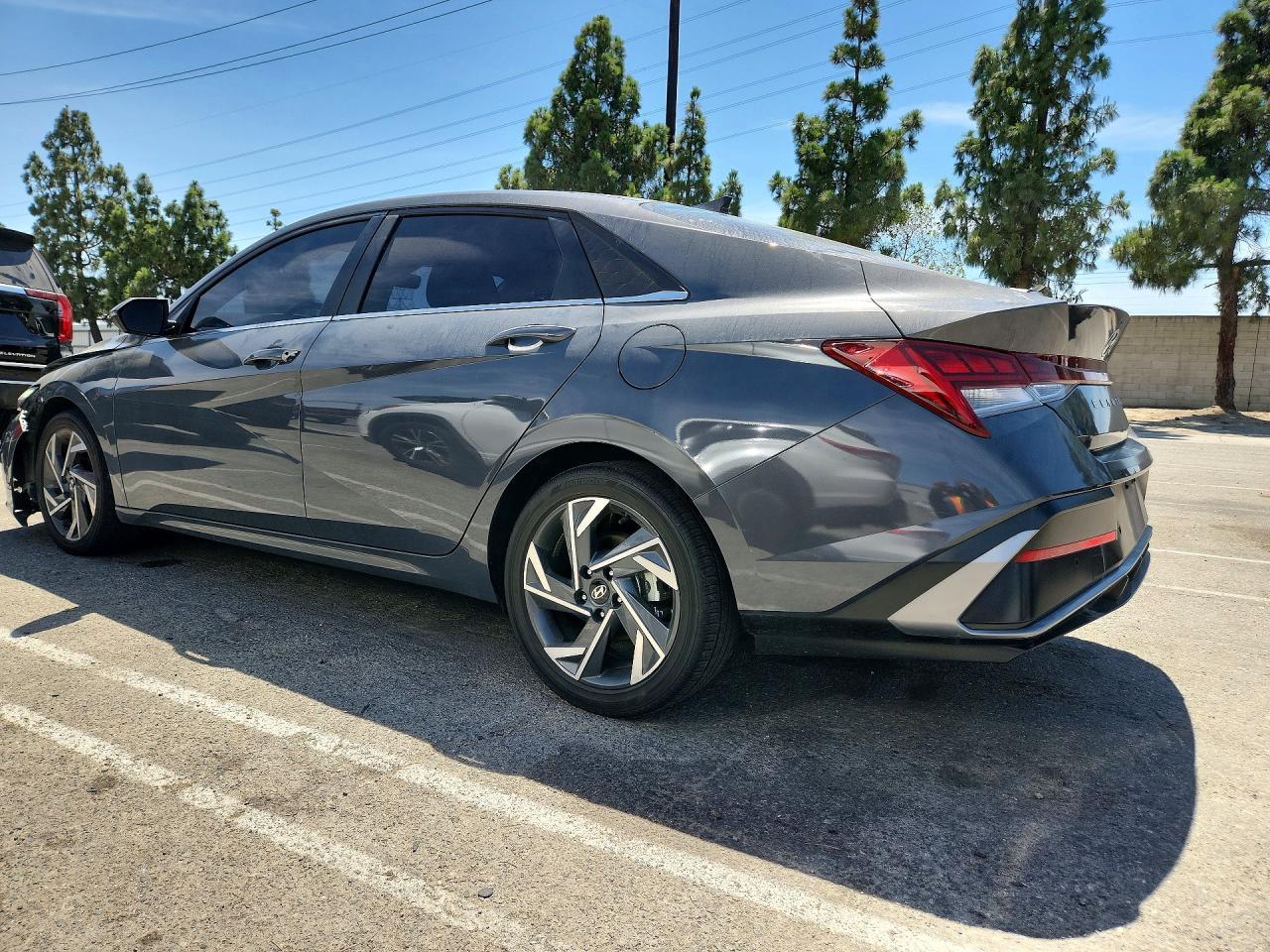 2024 Hyundai Elantra, Limited