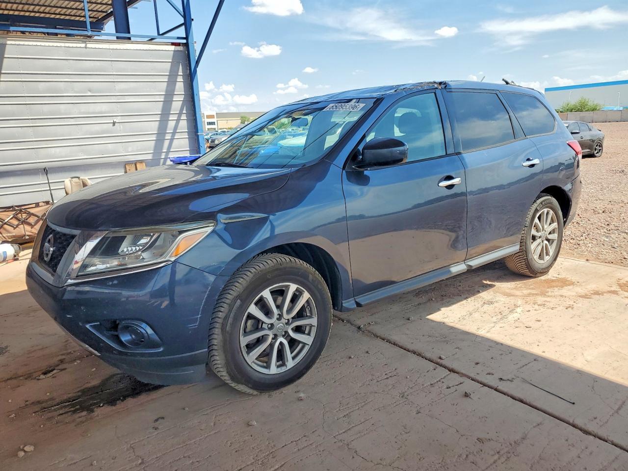 2016 Nissan Pathfinder, S