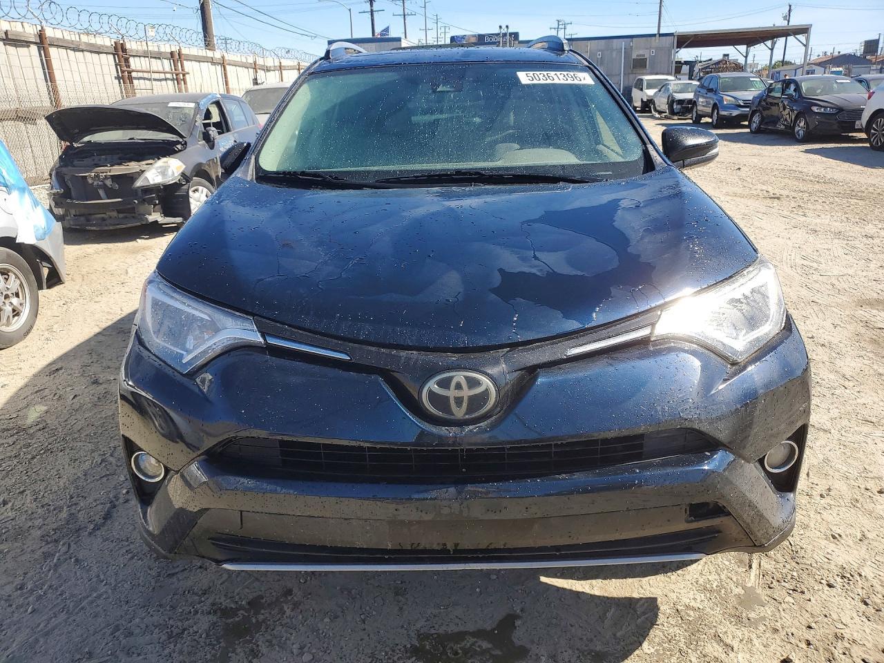 2017 Toyota RAV4, Xle