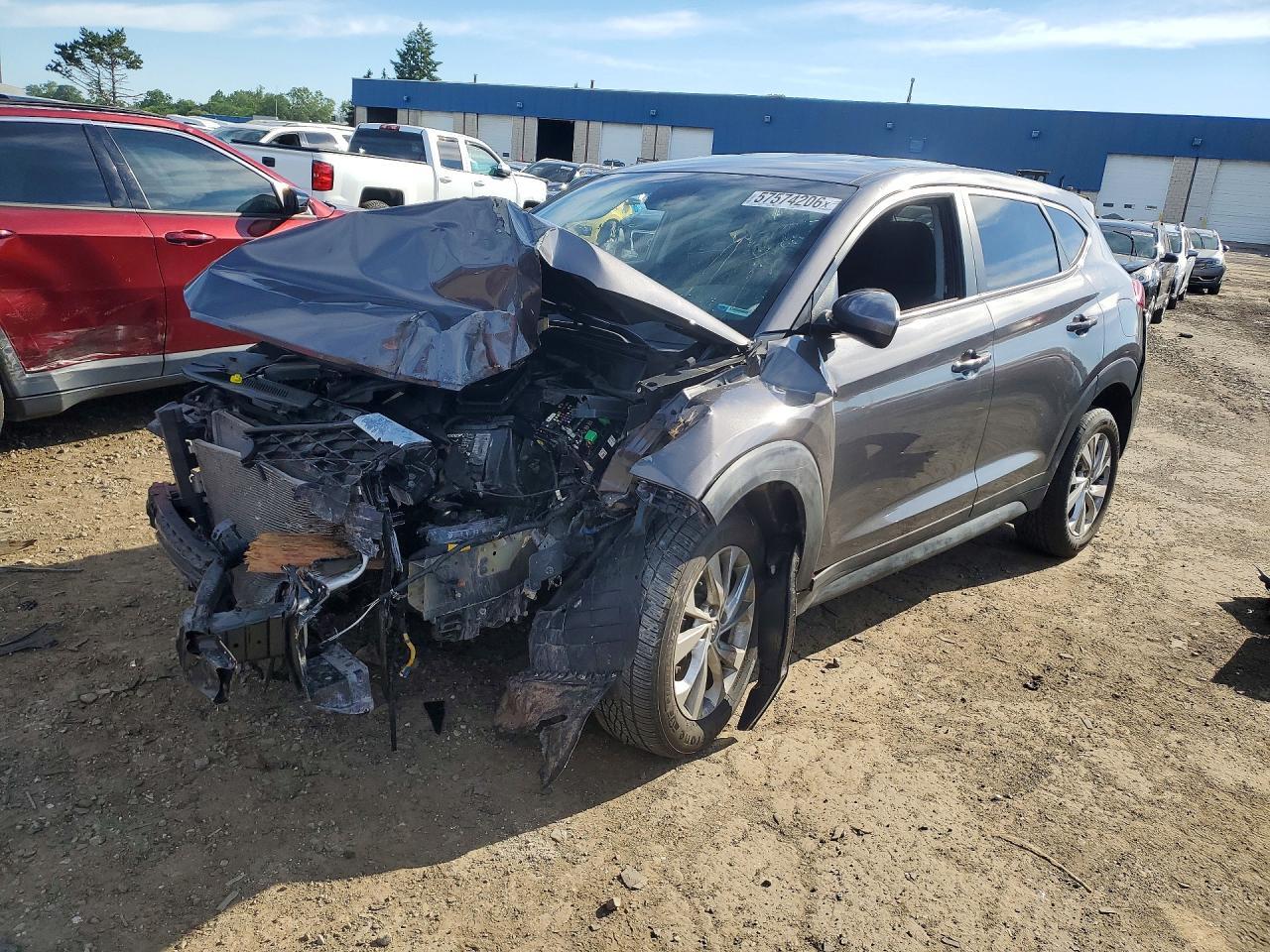 2021 Hyundai Tucson, SE