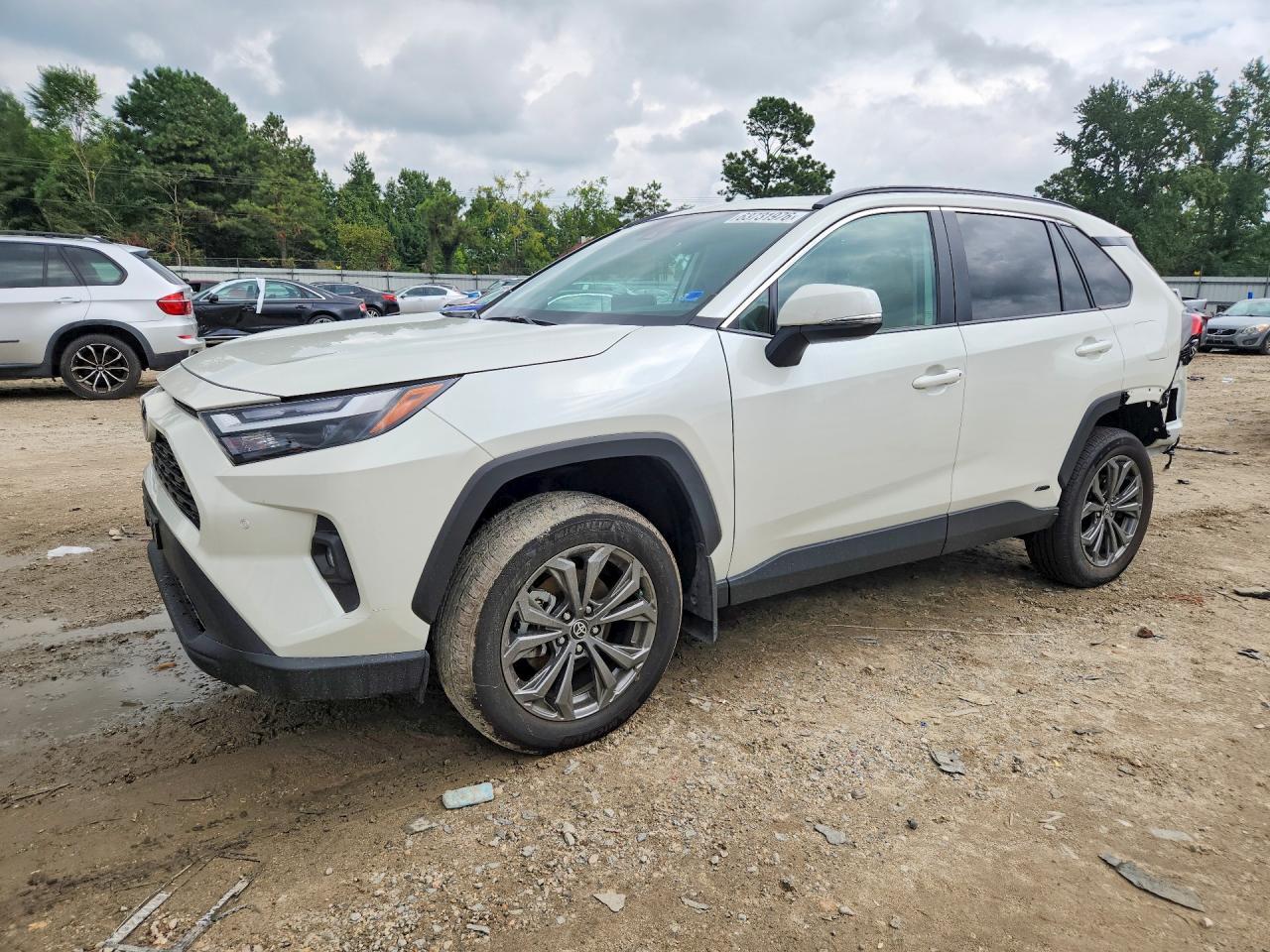 2022 Toyota RAV4, Xle Premium