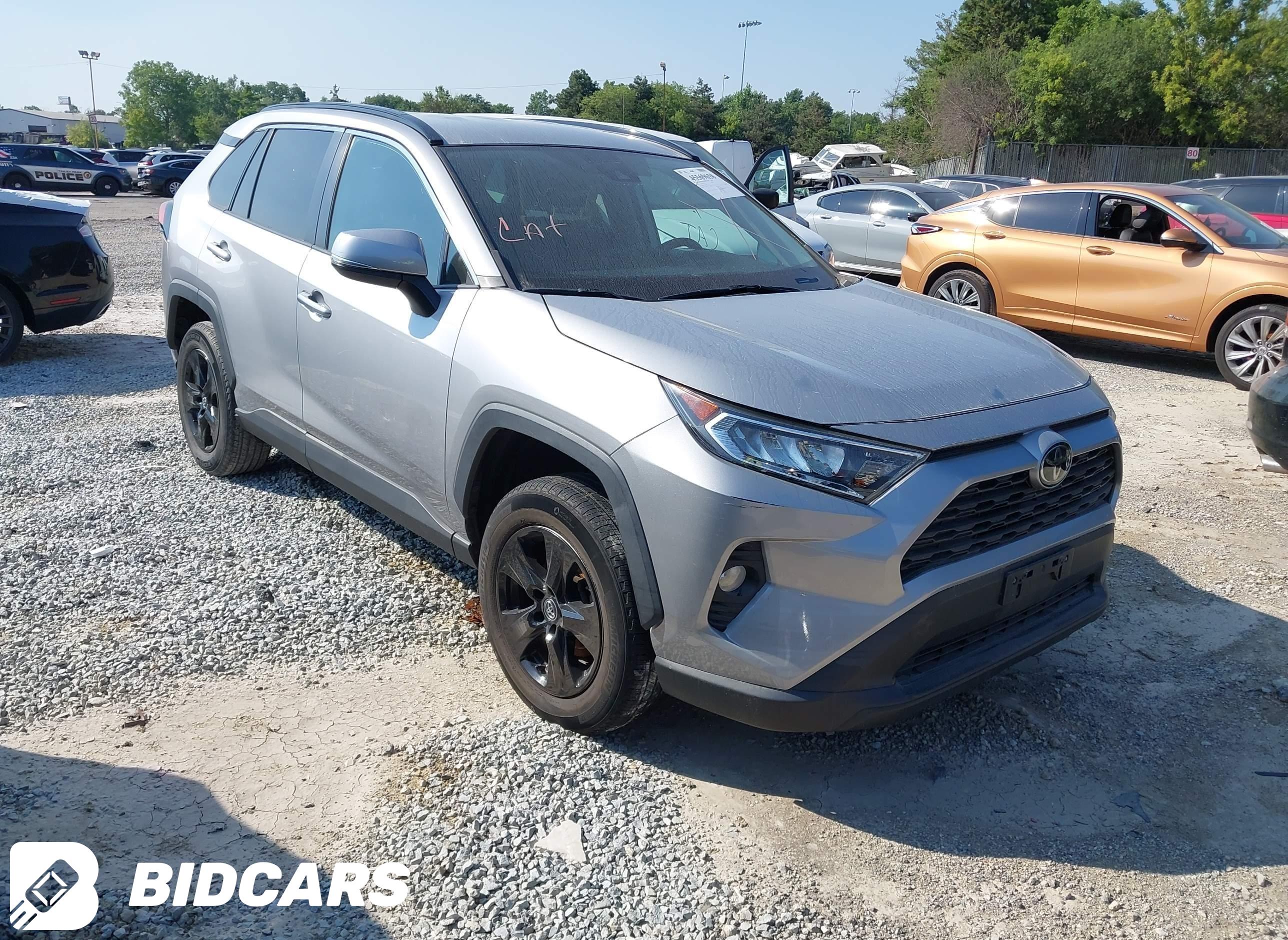 2020 Toyota RAV4, Xle