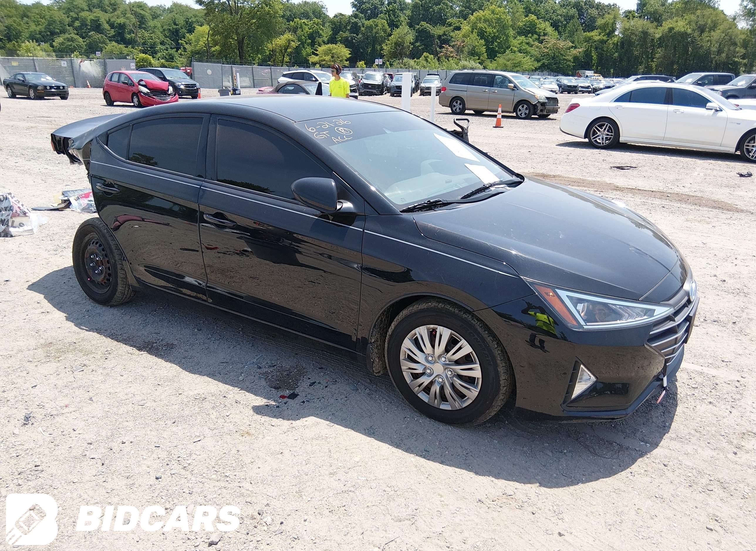 2020 Hyundai Elantra, SE