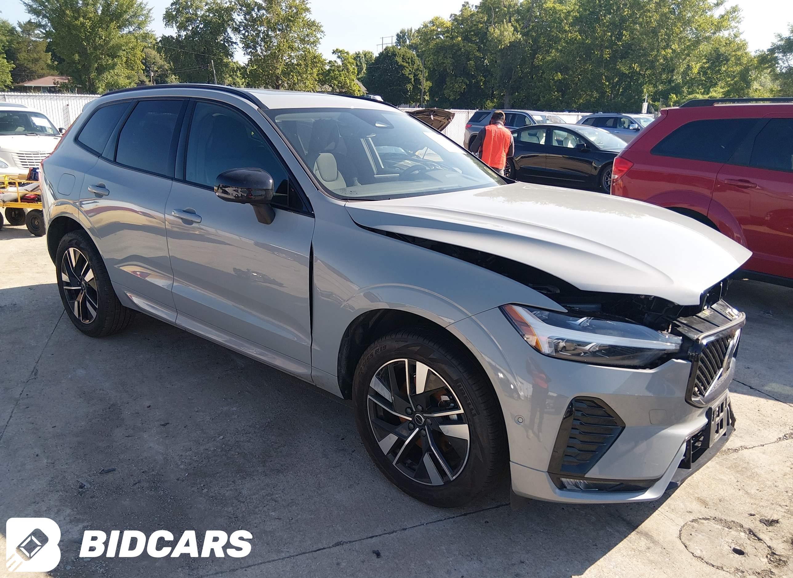 2026 Volvo XC60, B5 Plus