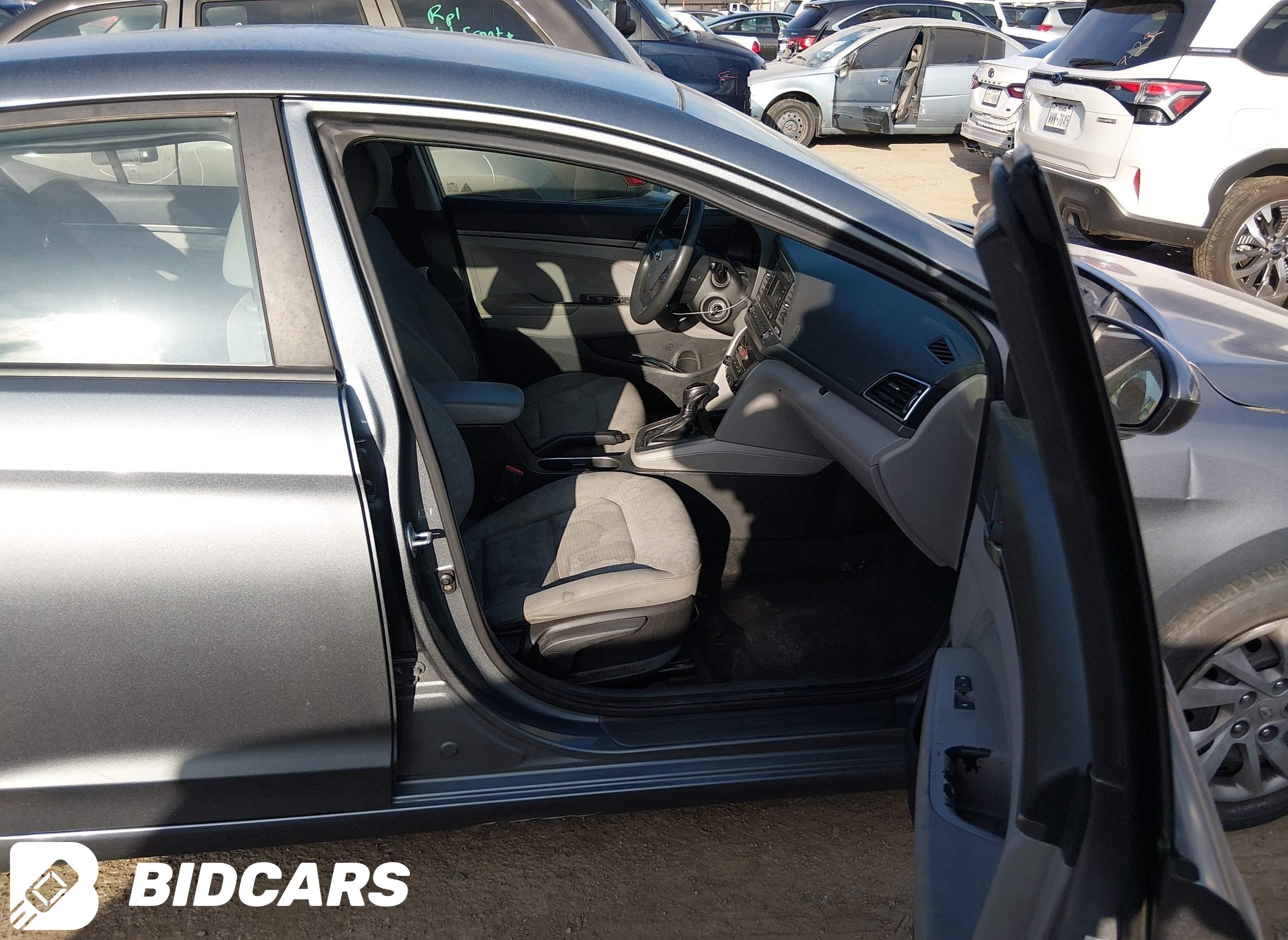 2017 Hyundai Elantra, SE