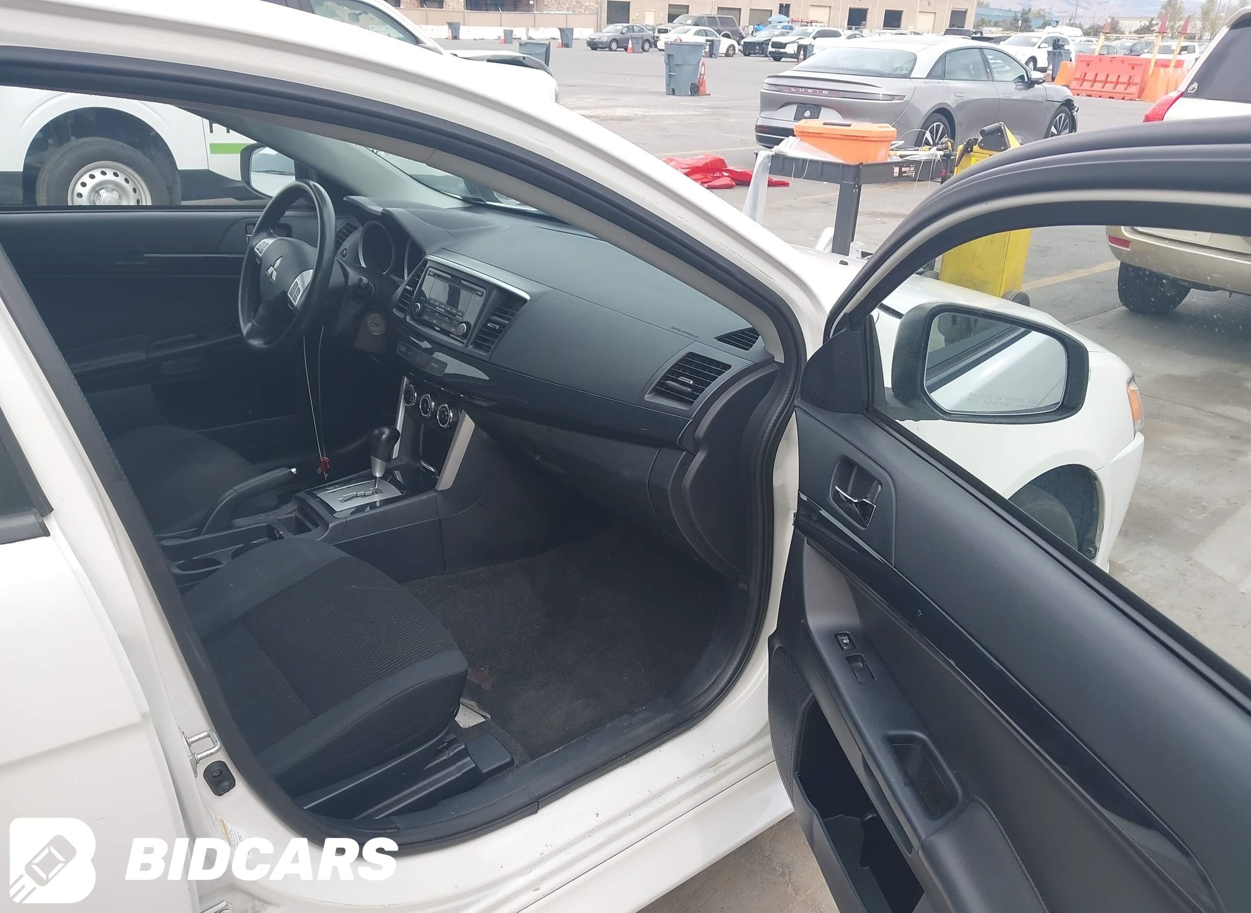 2016 Mitsubishi Lancer, ES