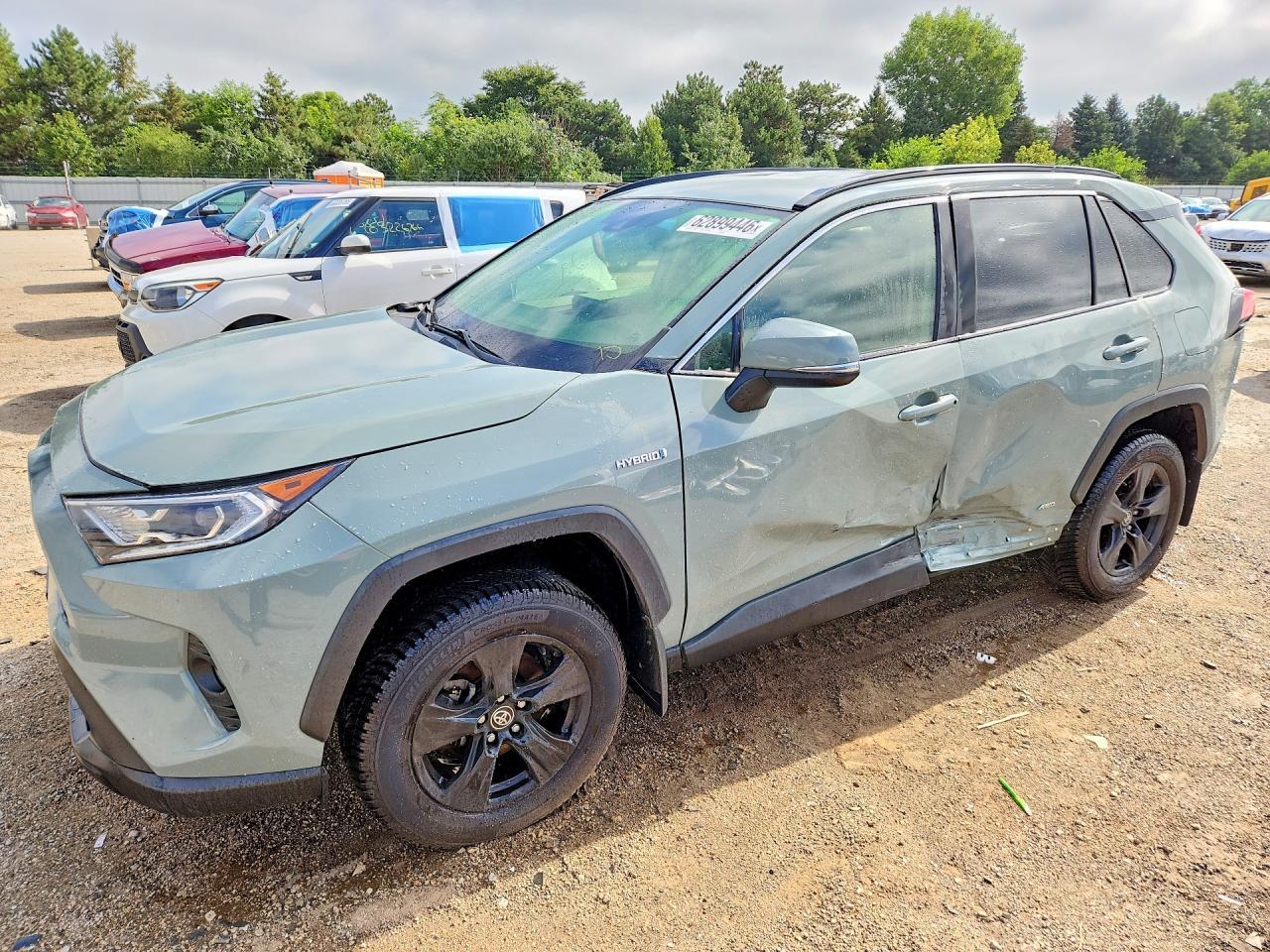 2020 Toyota RAV4, Xle