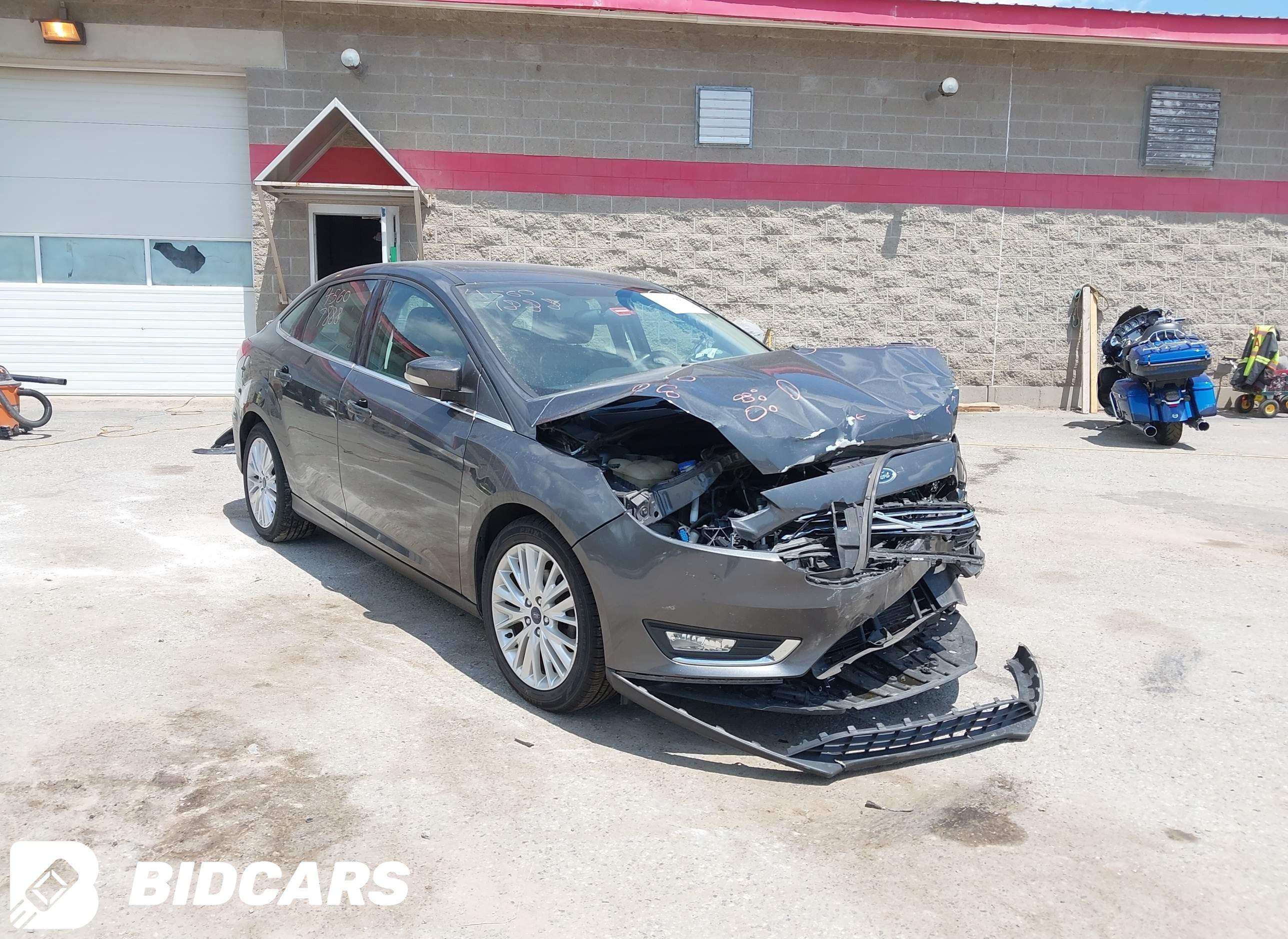 2017 Ford Focus, Titanium