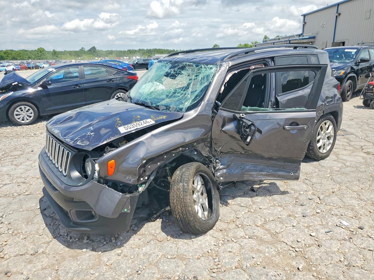 2017 Jeep Renegade, Latitude