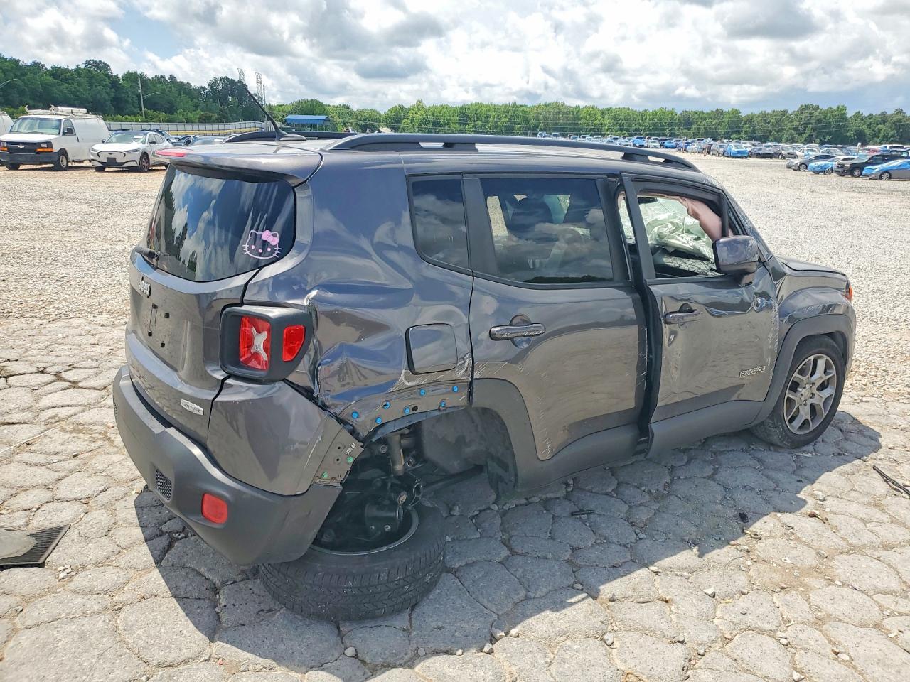 2017 Jeep Renegade, Latitude