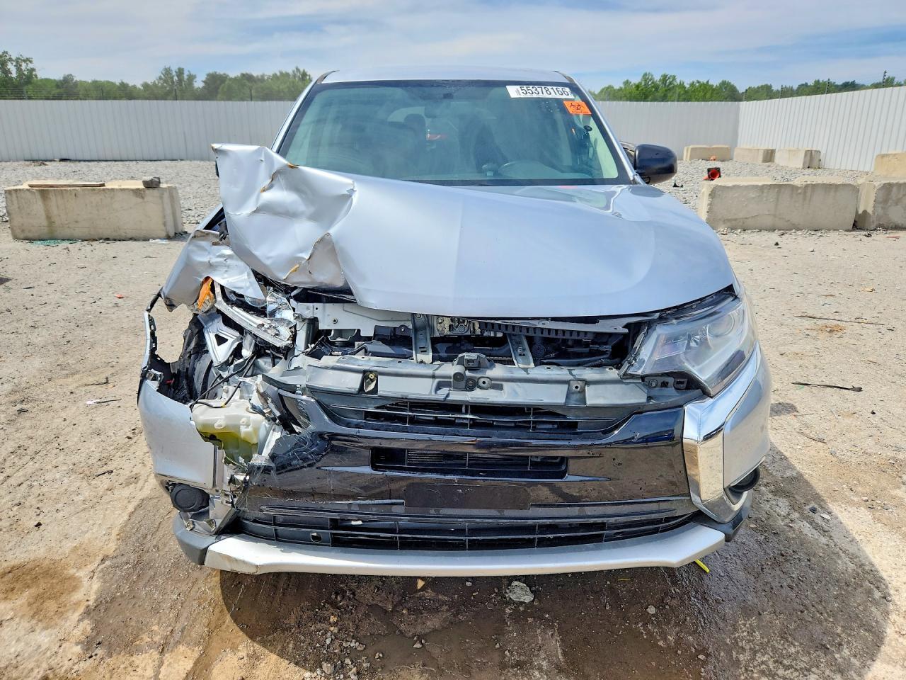 2017 Mitsubishi Outlander, ES