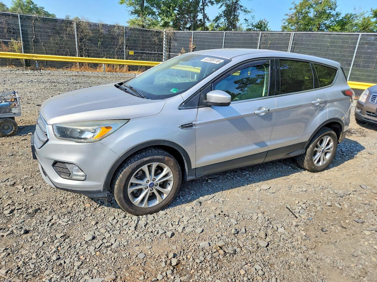 2017 Ford Escape, SE