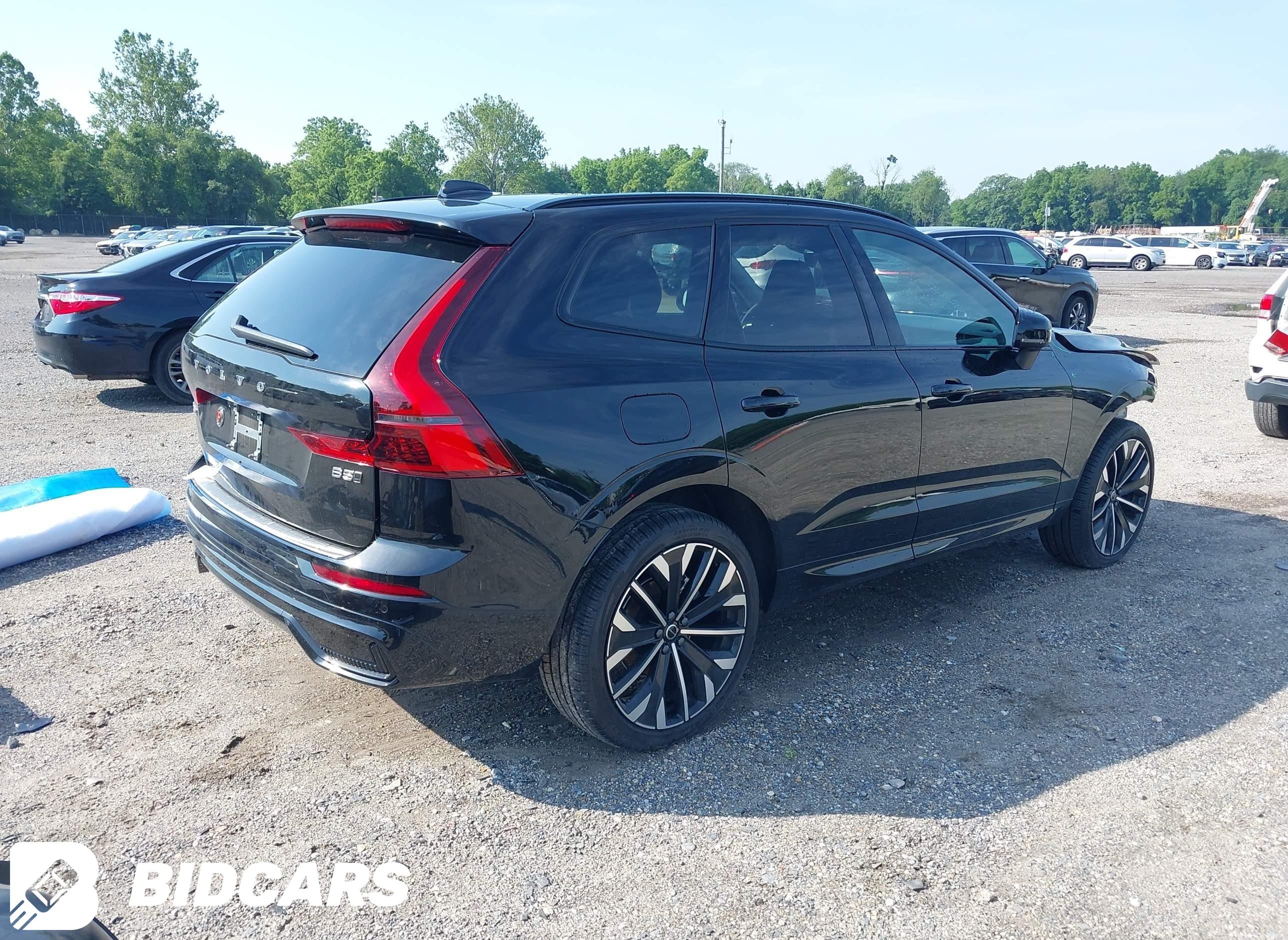 2026 Volvo XC60, B5 Ultra