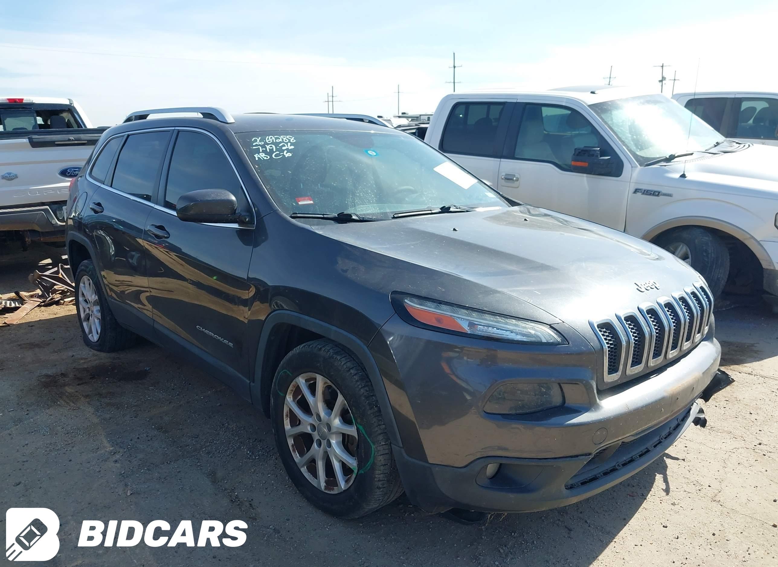 2015 Jeep Cherokee, Latitude