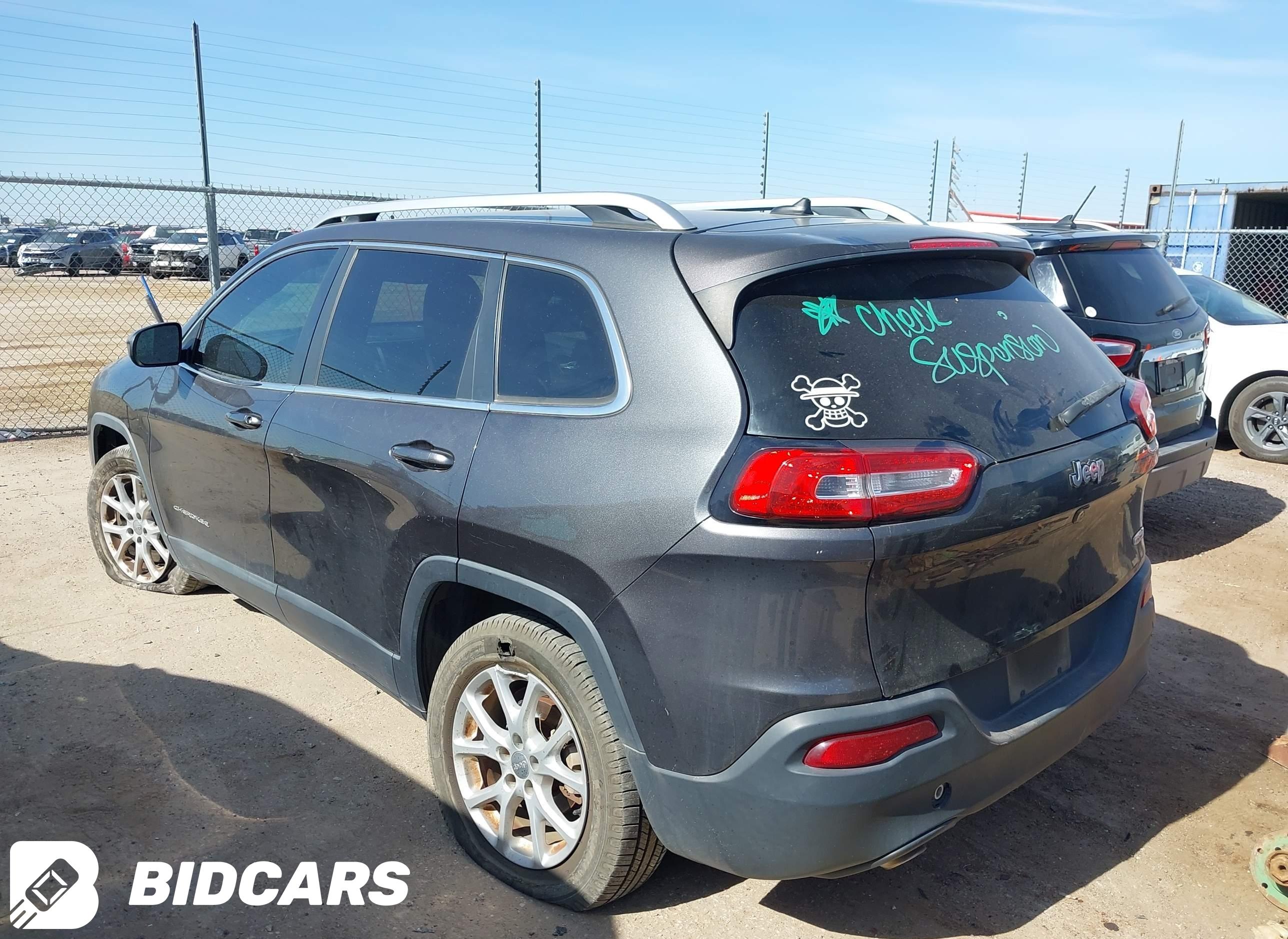 2015 Jeep Cherokee, Latitude