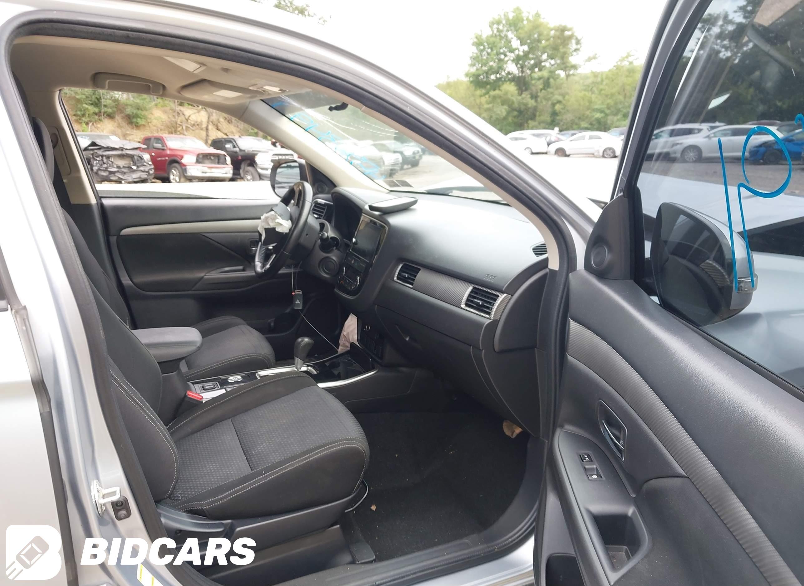 2017 Mitsubishi Outlander, SE