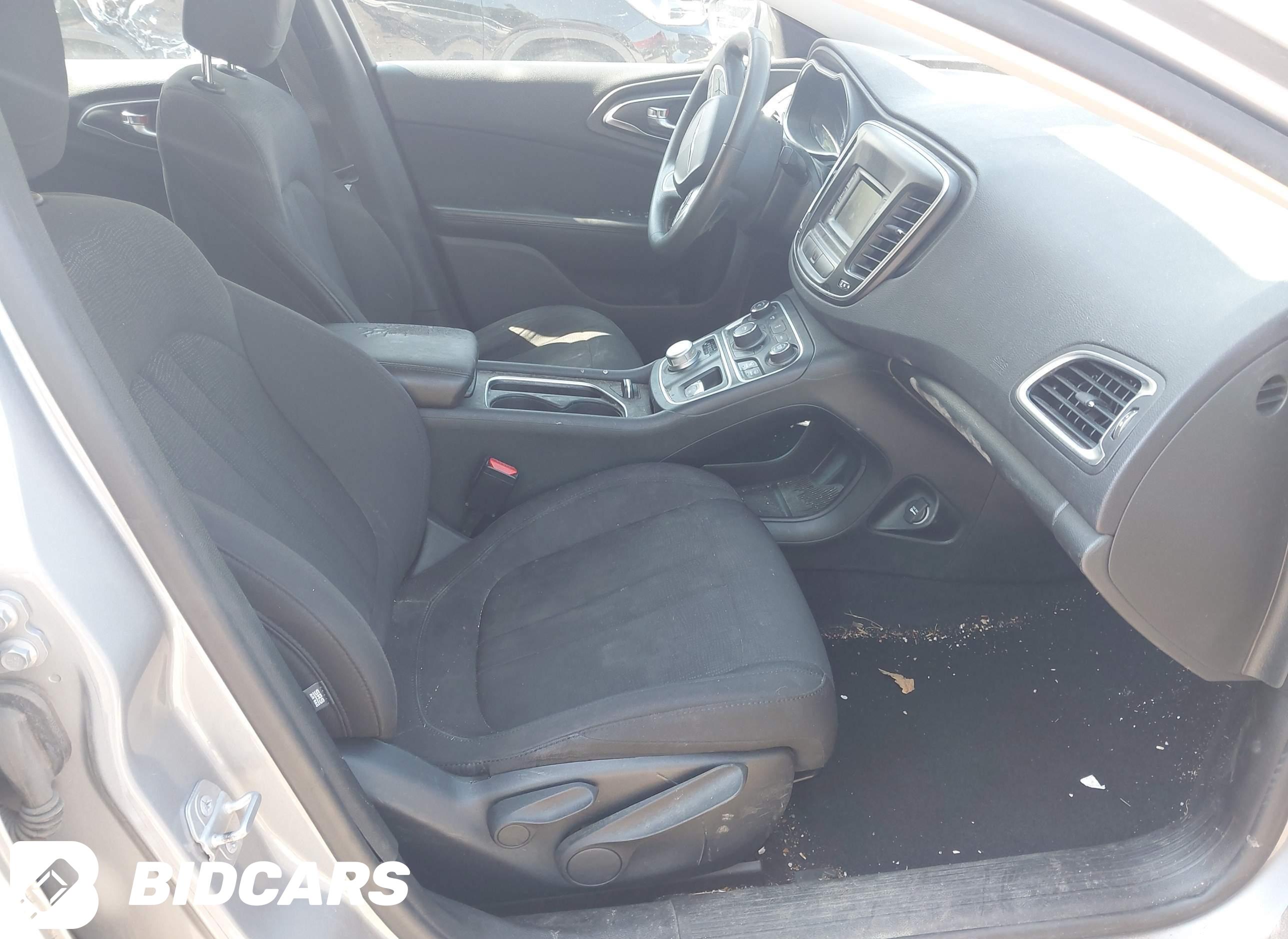 2015 Chrysler 200, Limited