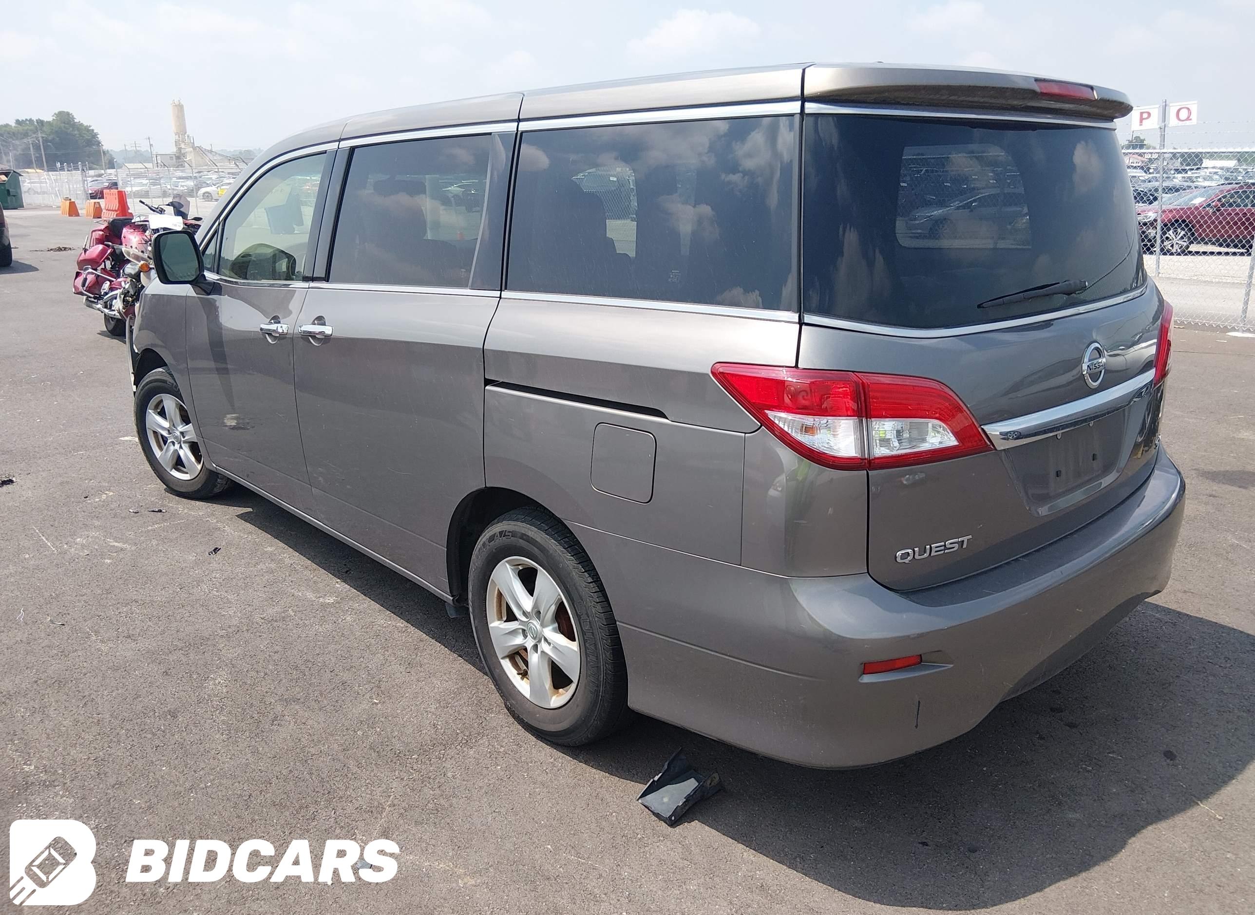 2015 Nissan Quest, SV