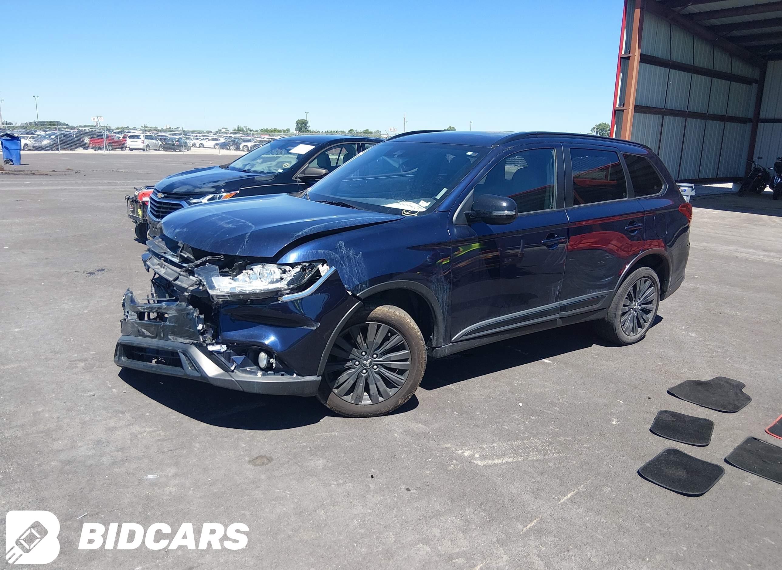 2020 Mitsubishi Outlander, Le...
