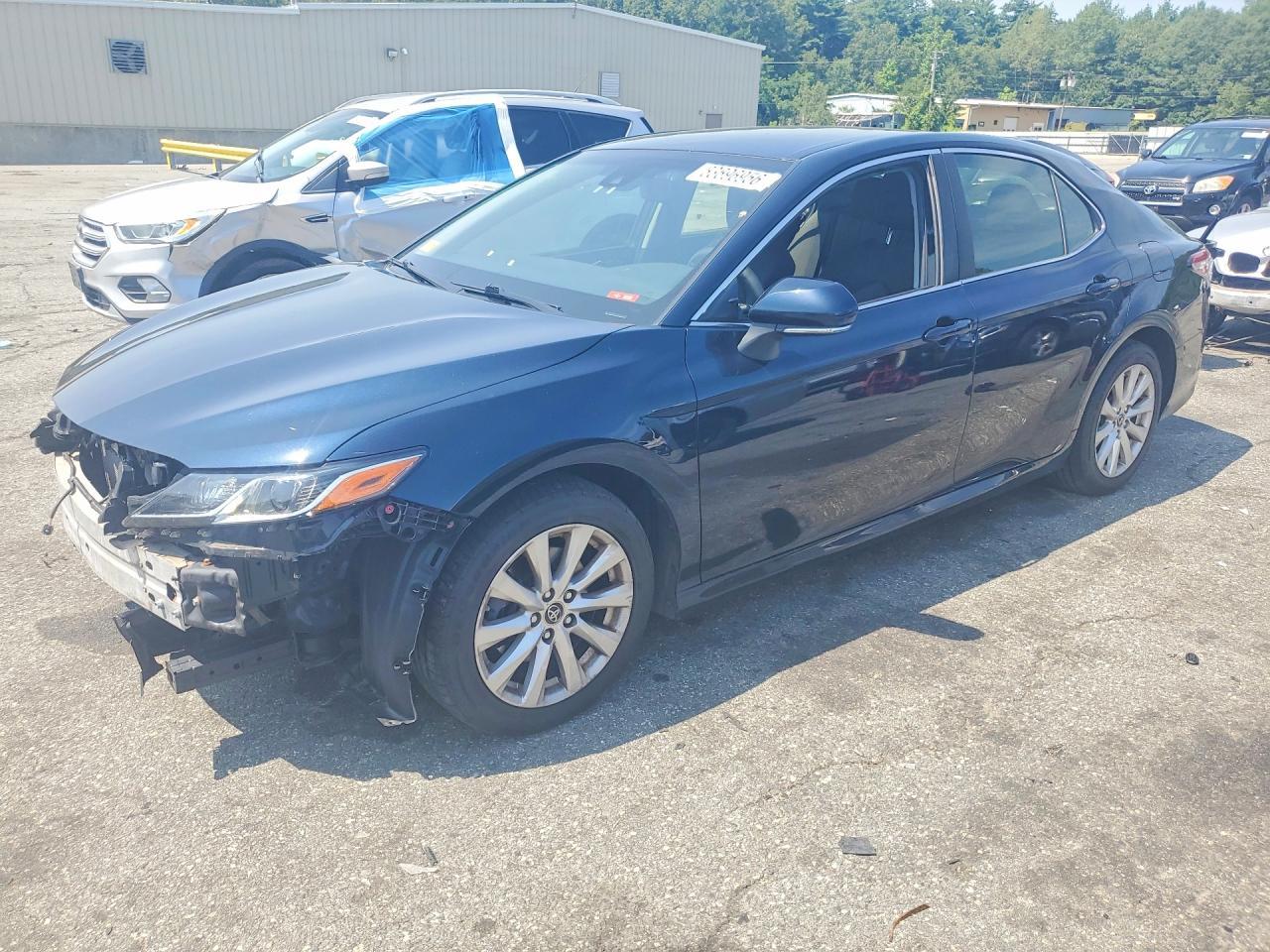 2018 Toyota Camry, LE