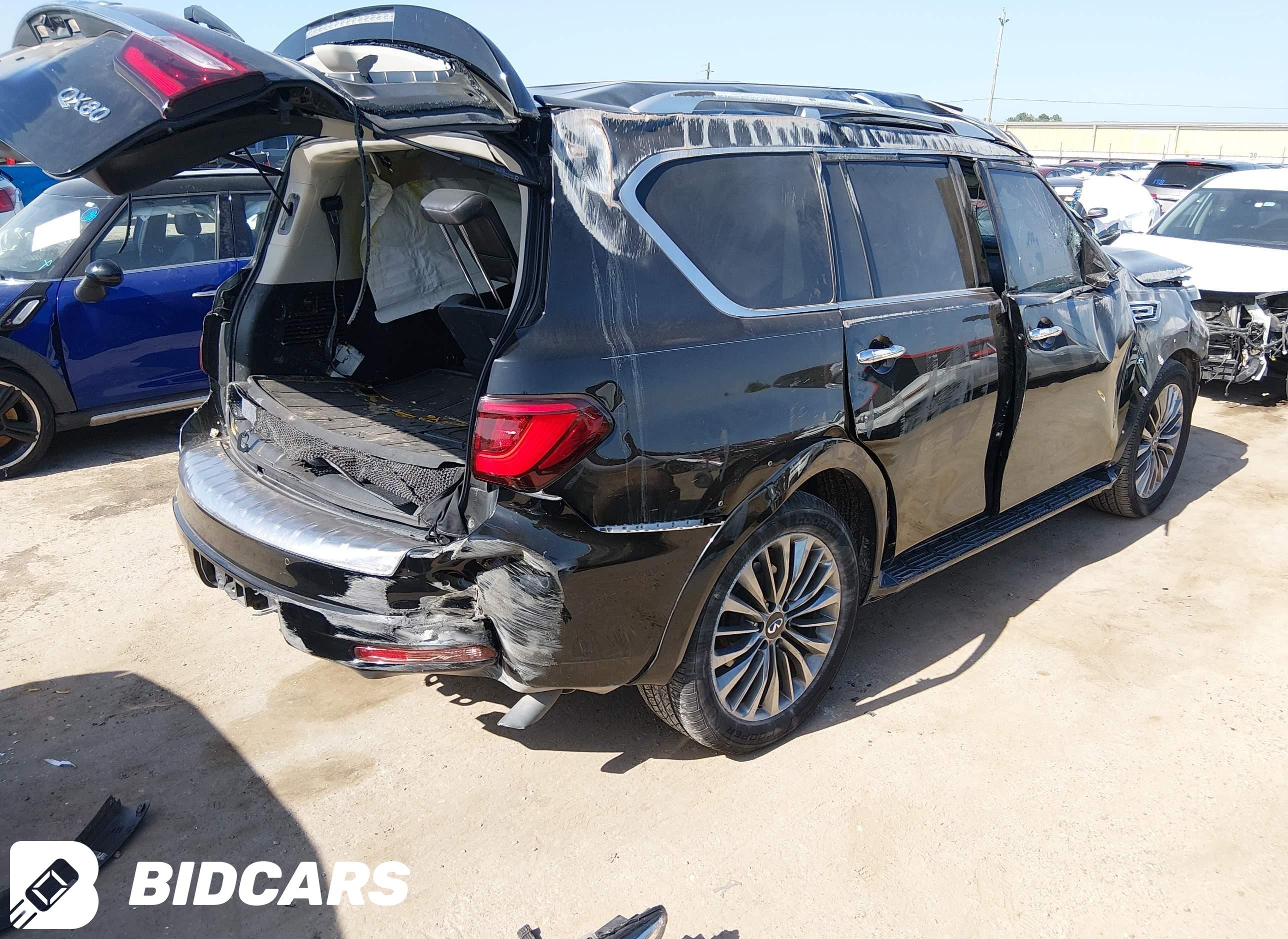 2020 Infiniti QX80, Luxe