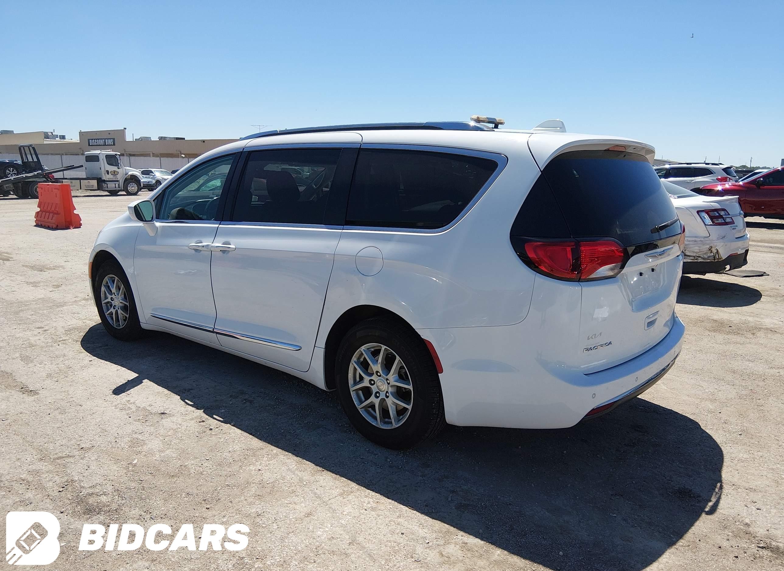 2020 Chrysler Pacifica, Touri...