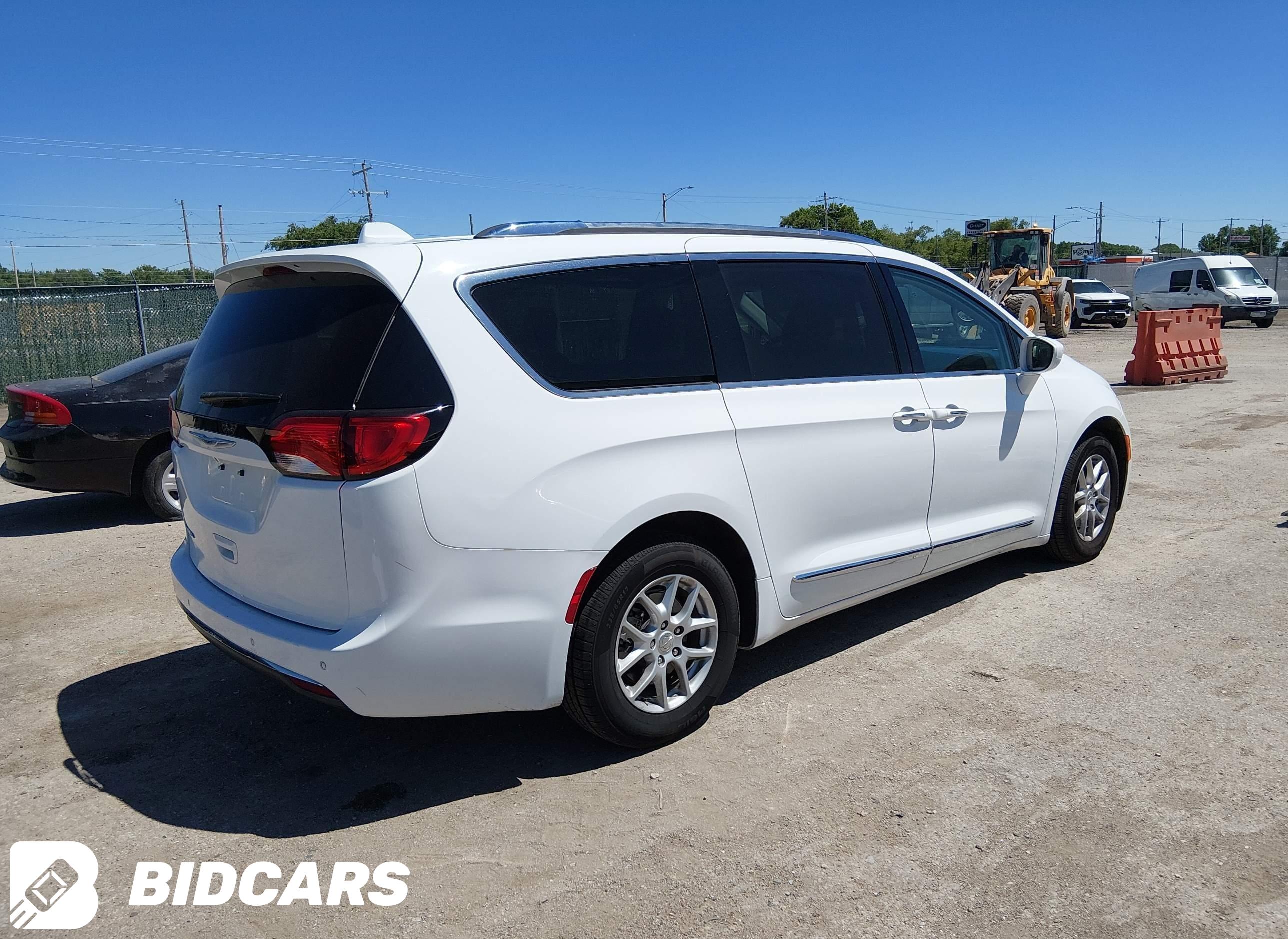 2020 Chrysler Pacifica, Touri...