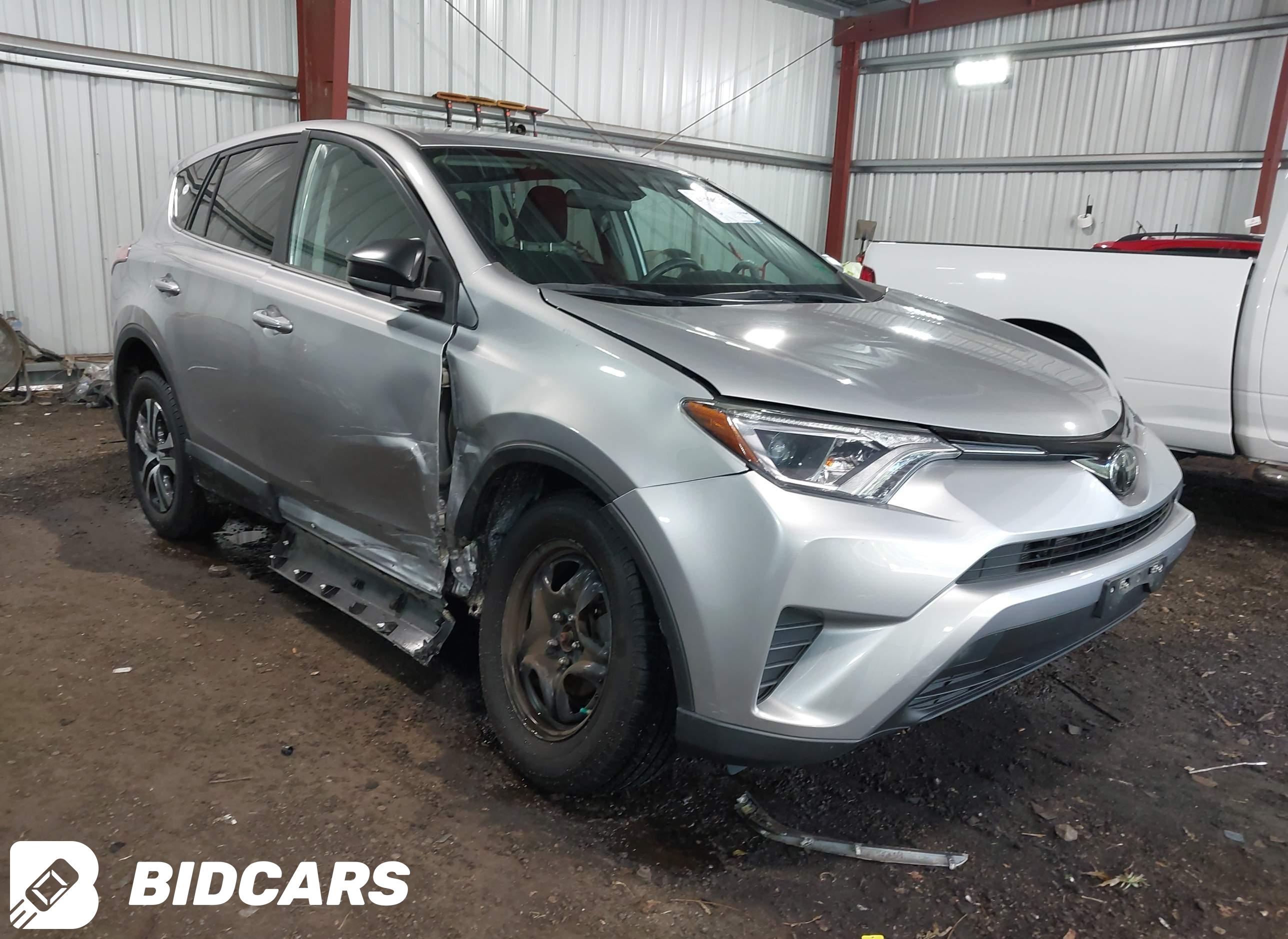 2018 Toyota RAV4, LE