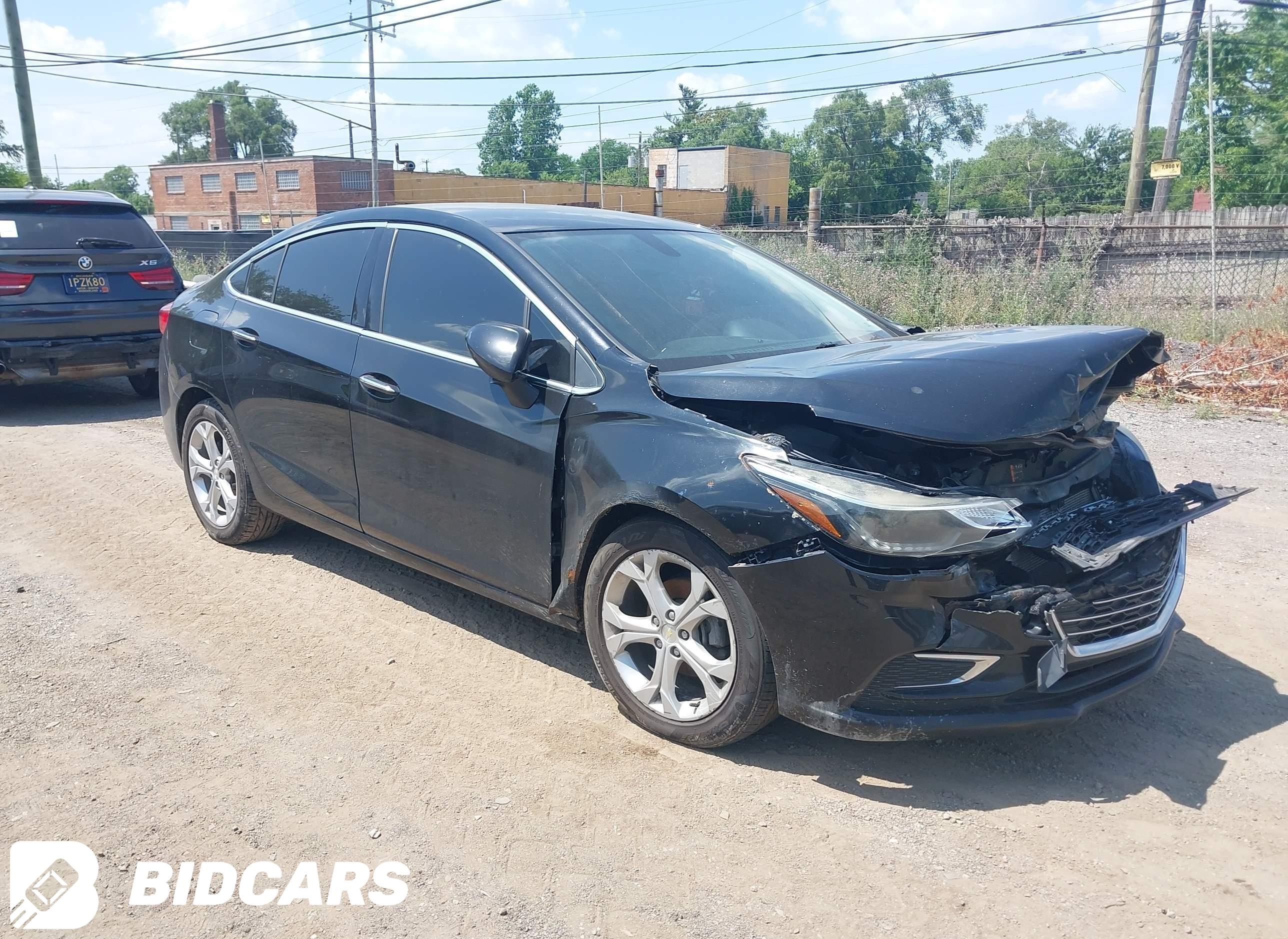 2017 Chevrolet Cruze, Premier...
