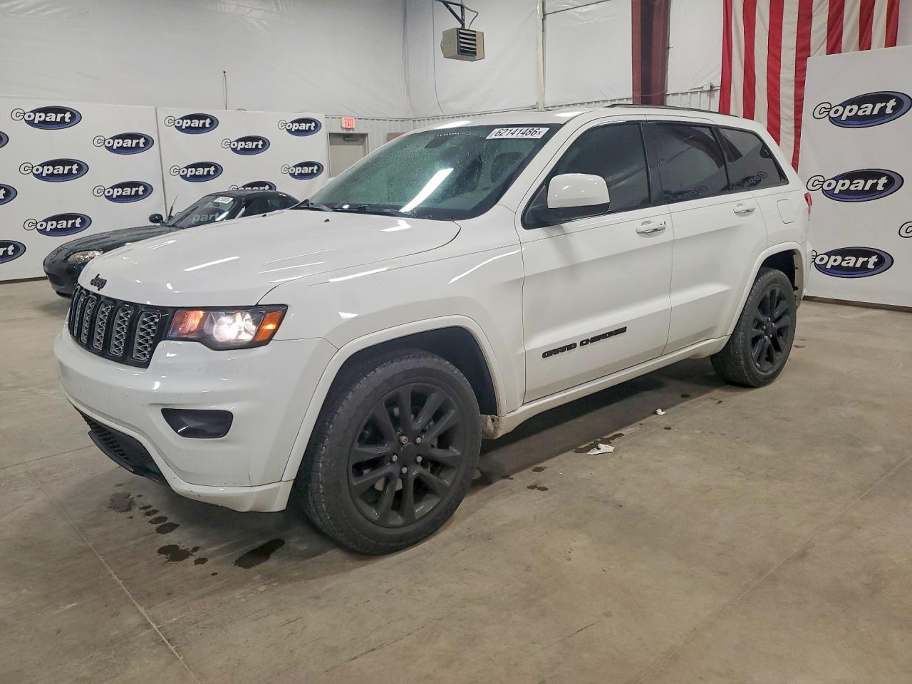 2019 Jeep Grand Cherokee, Laredo