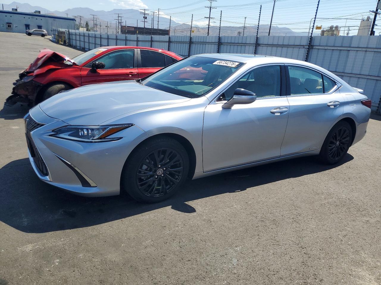 2022 Lexus ES, Base