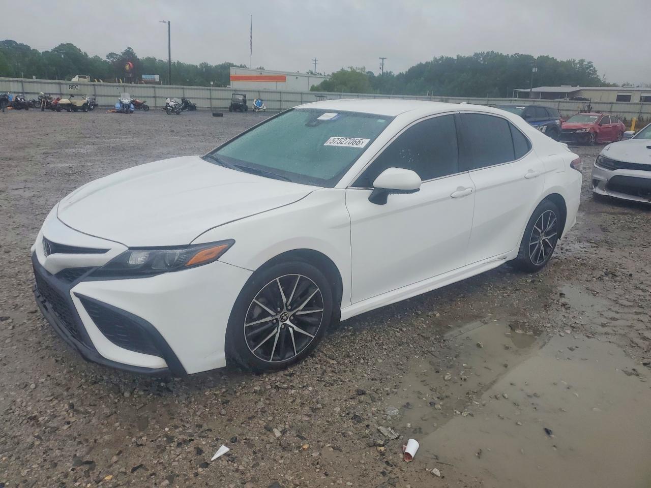 2021 Toyota Camry, SE