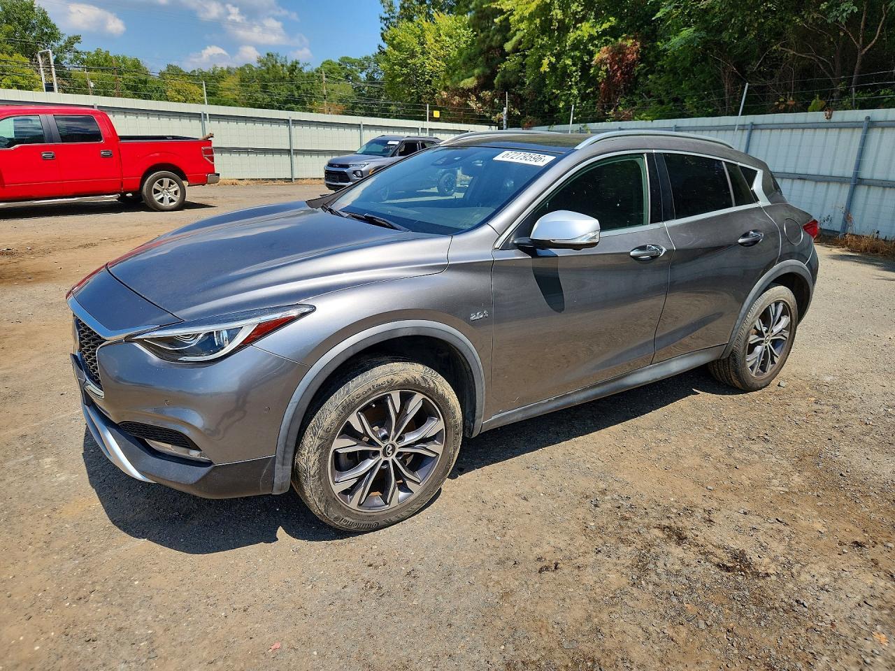 2017 Infiniti QX30, Premium