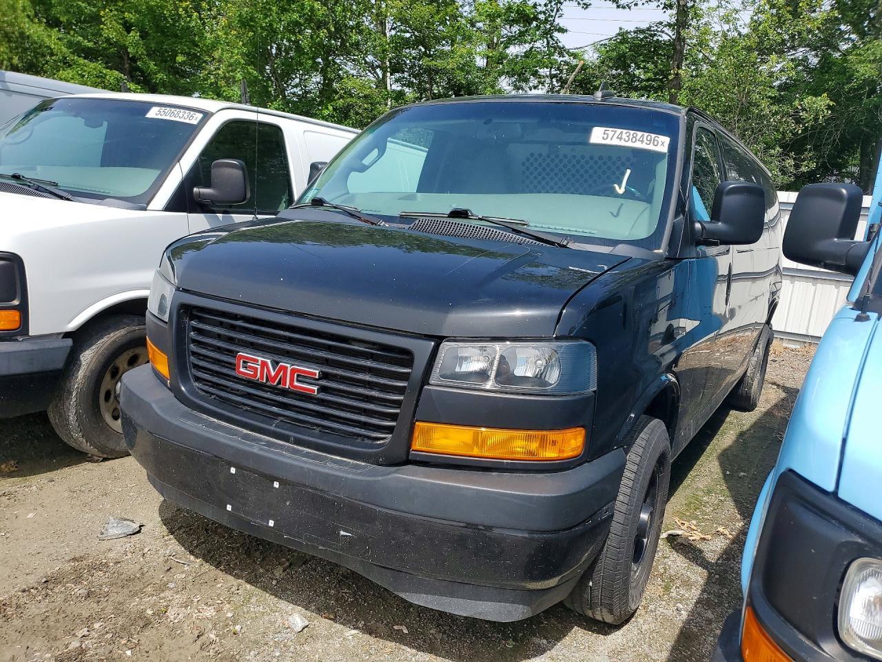 2021 GMC Savana, G3500 Paratr...