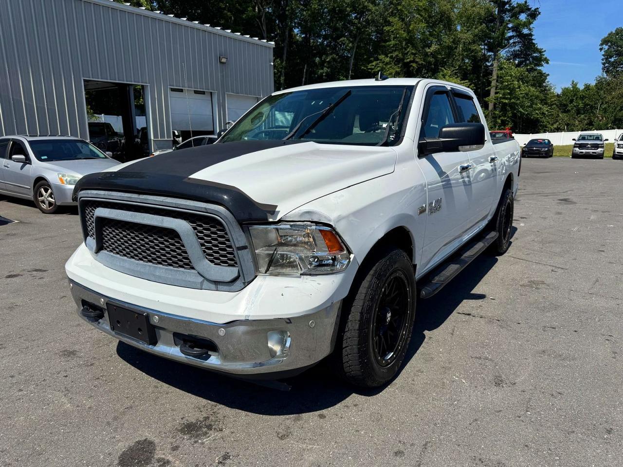 2017 RAM 1500, Slt