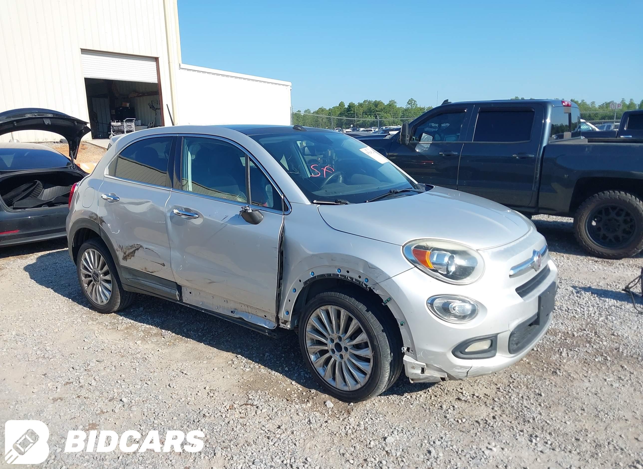2016 Fiat 500X, Lounge