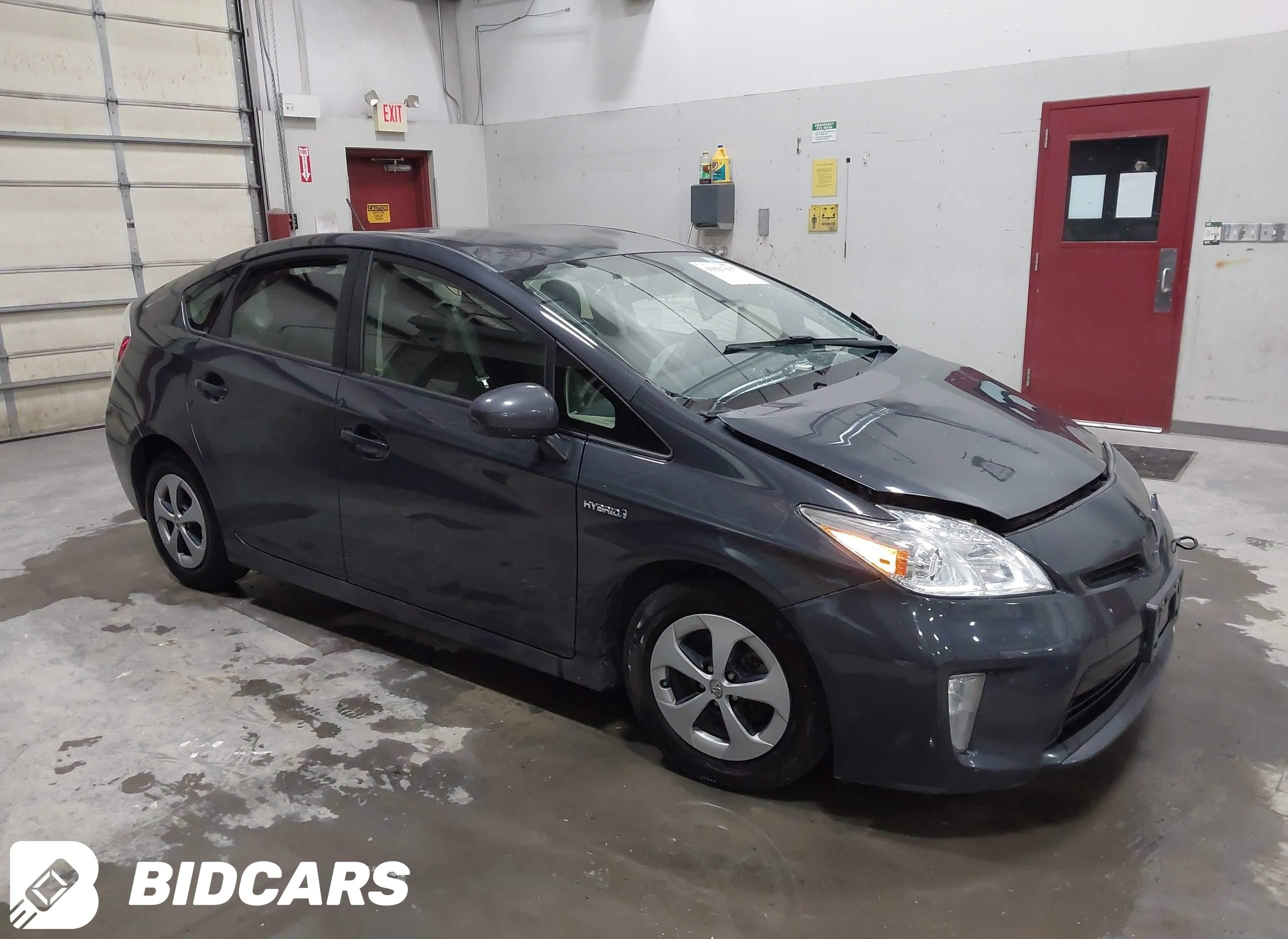 2015 Toyota Prius, Two