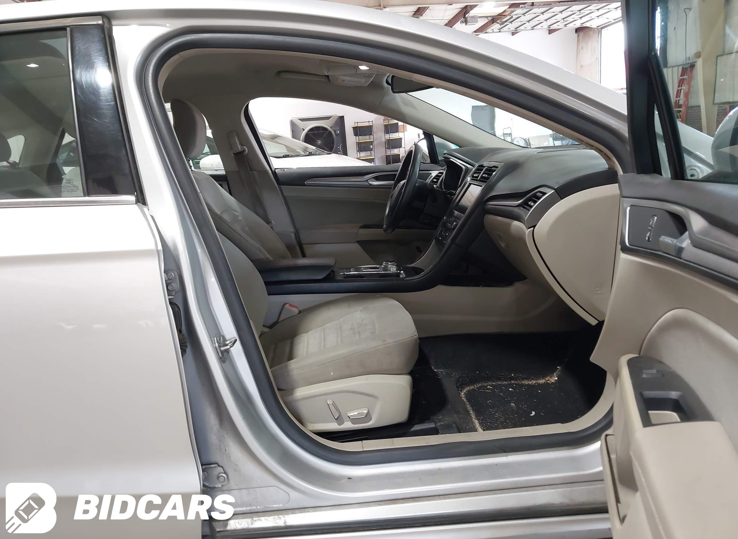 2019 Ford Fusion, Hybrid SE