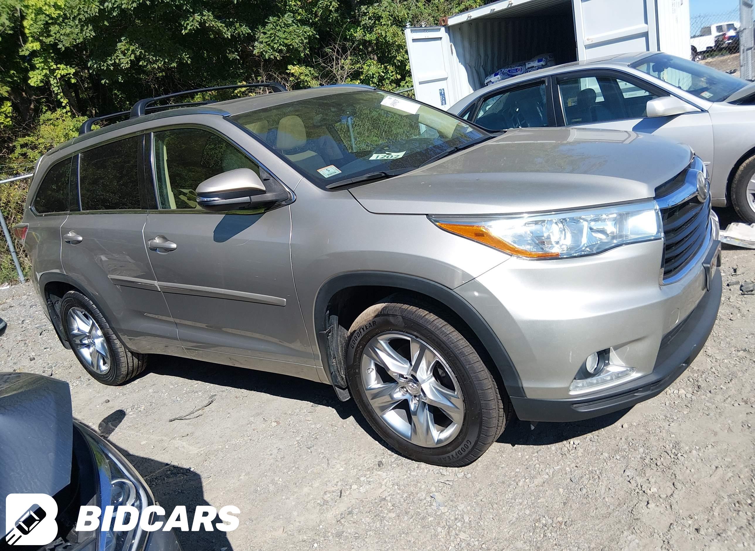2015 Toyota Highlander, Limit...