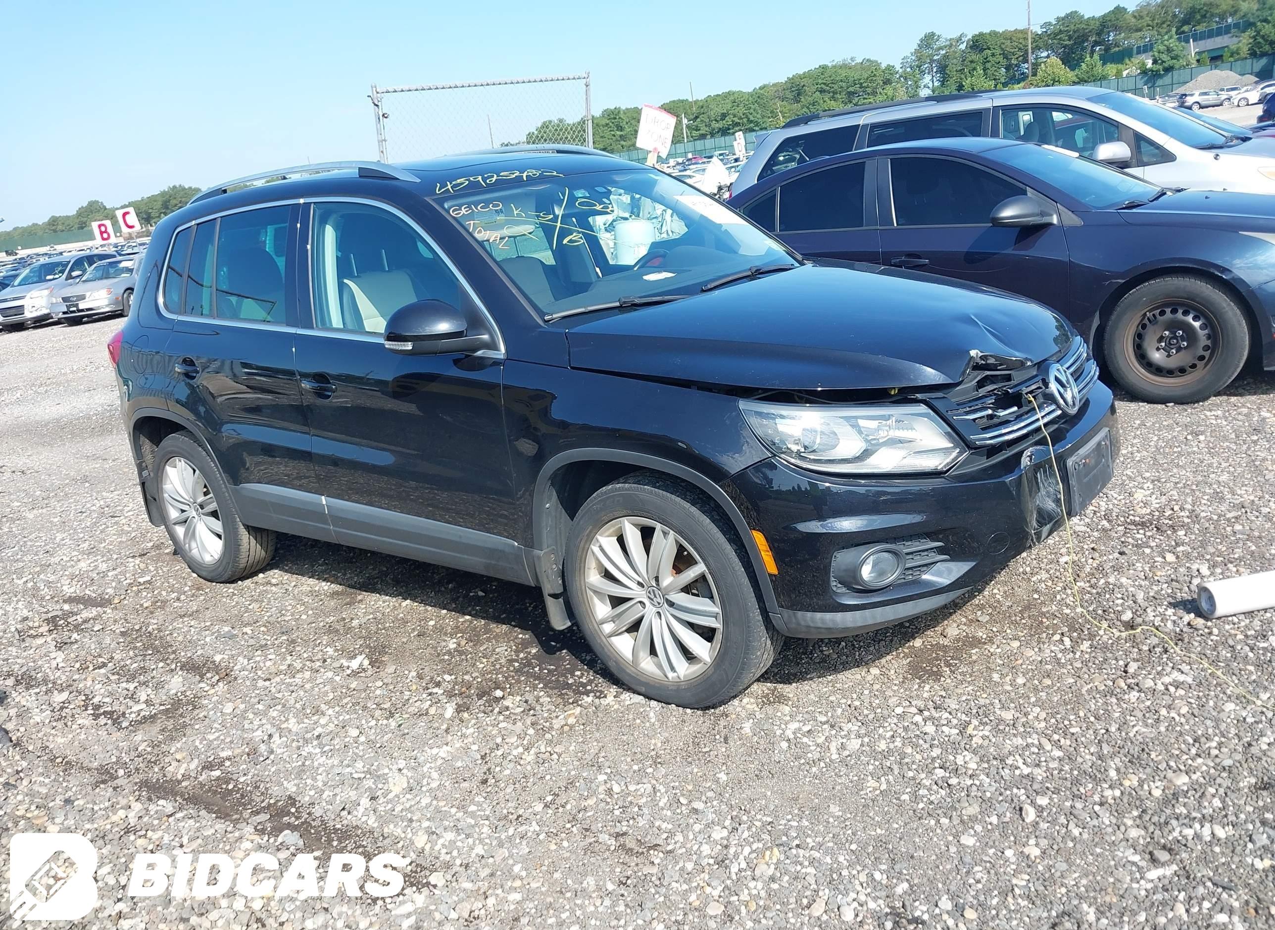 2016 Volkswagen Tiguan, S/Se/...