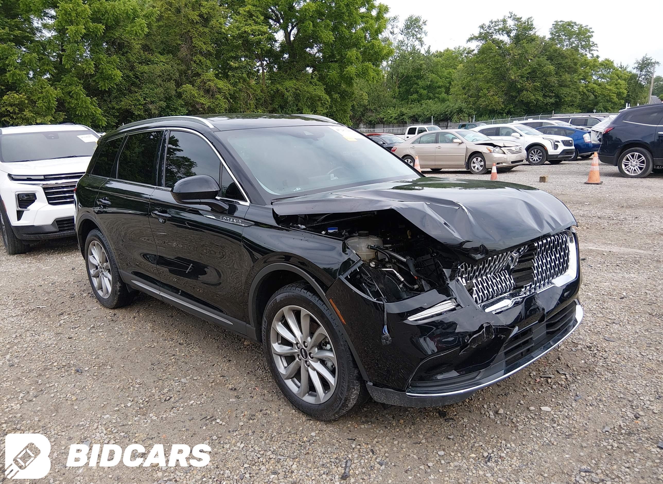 2022 Lincoln Corsair, Standard