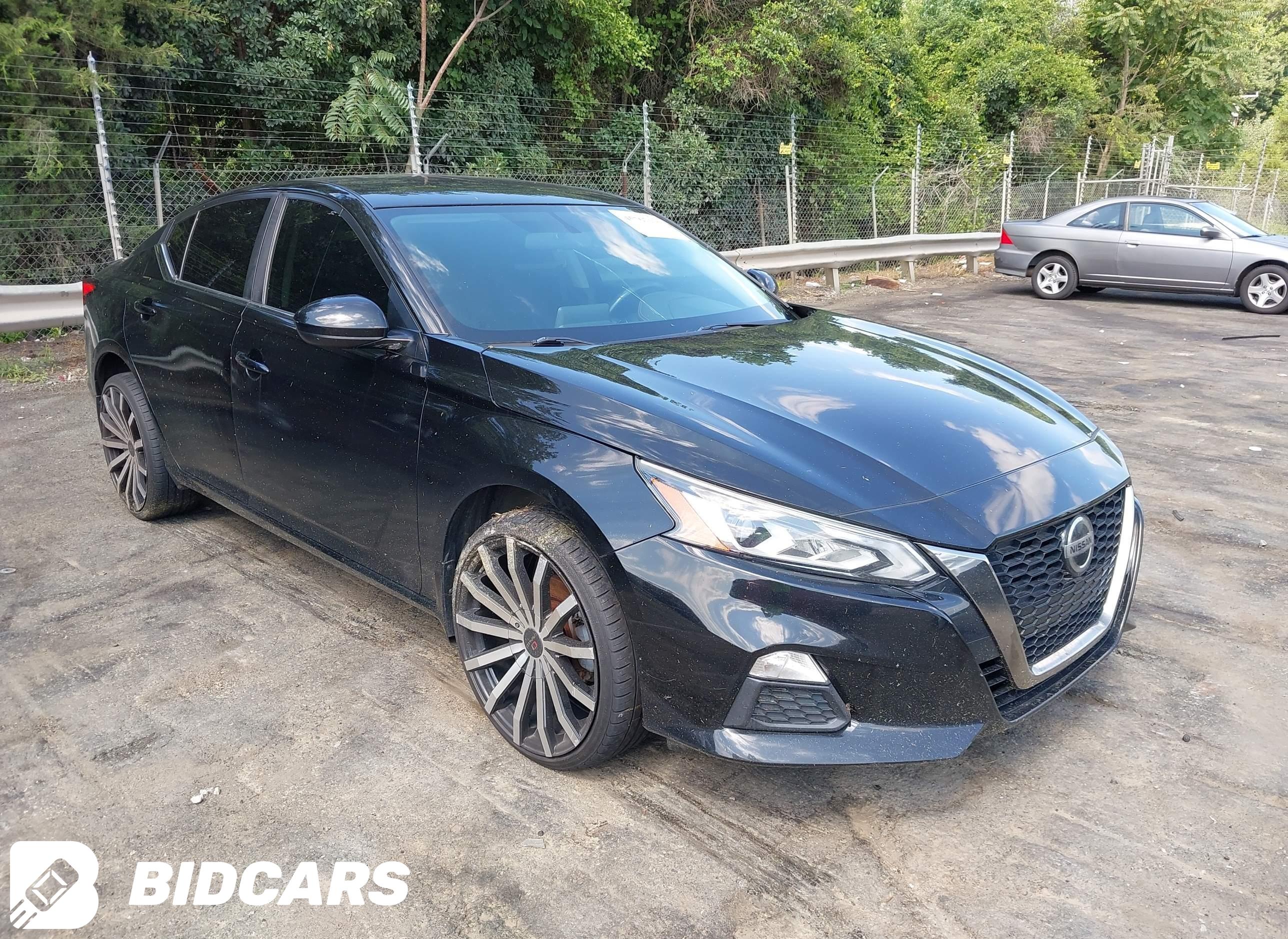 2019 Nissan Altima, 2.5 SR